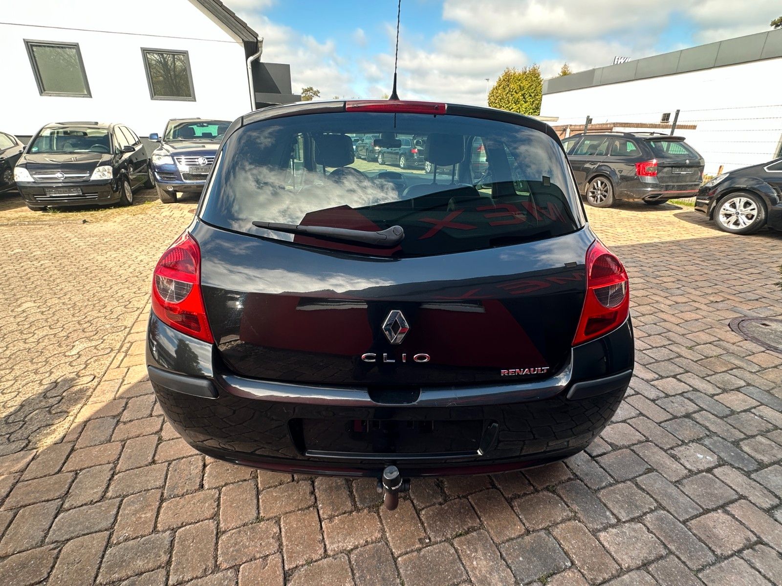 Fahrzeugabbildung Renault Clio III Exception 1.6 111 PS Tüv 11/26 Klima