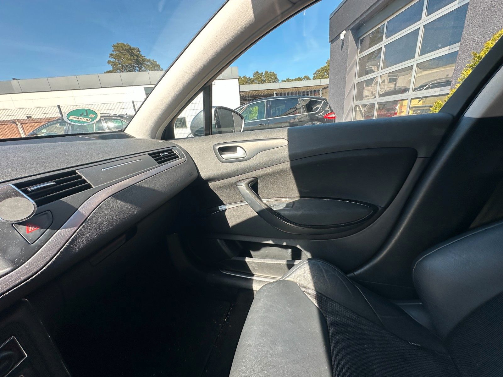 Fahrzeugabbildung Citroën C5 Tourer Exclusive 2.7 204 PS Pano Leder