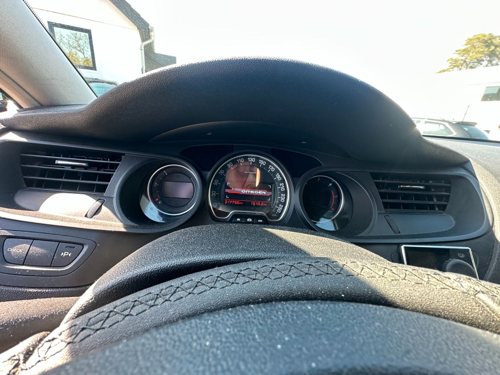 Fahrzeugabbildung Citroën C5 Tourer Exclusive 2.7 204 PS Pano Leder