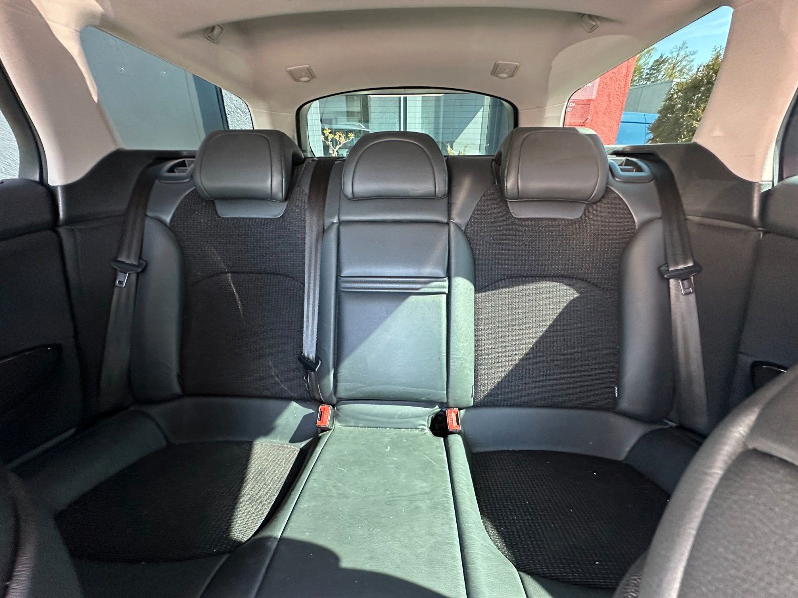 Fahrzeugabbildung Citroën C5 Tourer Exclusive 2.7 204 PS Pano Leder