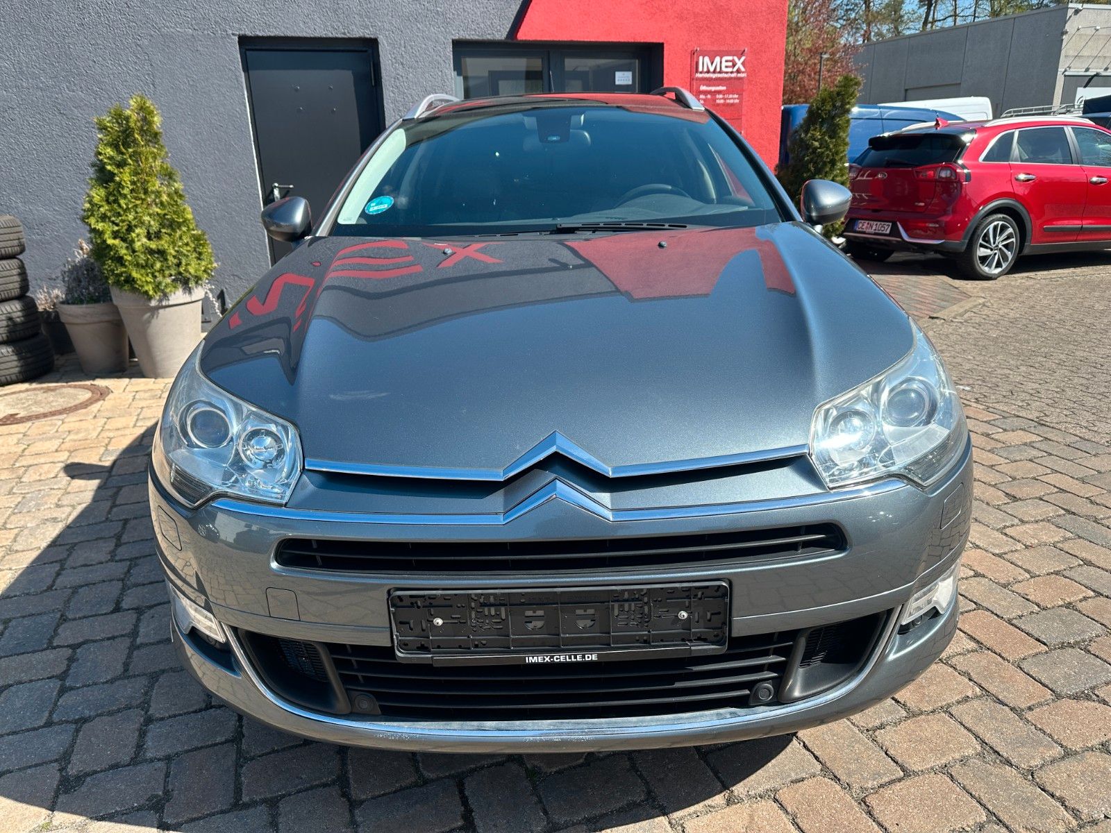 Fahrzeugabbildung Citroën C5 Tourer Exclusive 2.7 204 PS Pano Leder