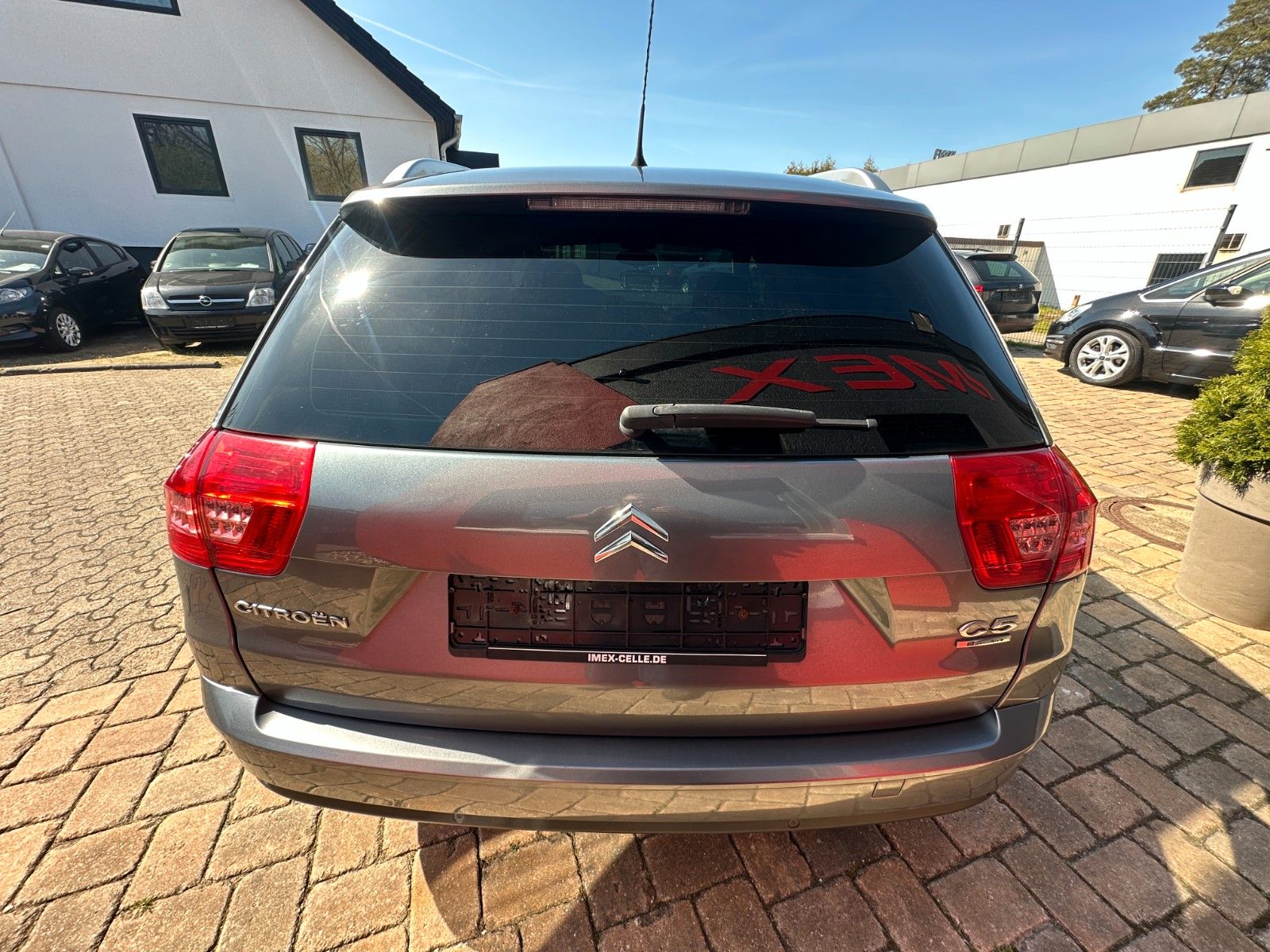 Fahrzeugabbildung Citroën C5 Tourer Exclusive 2.7 204 PS Pano Leder