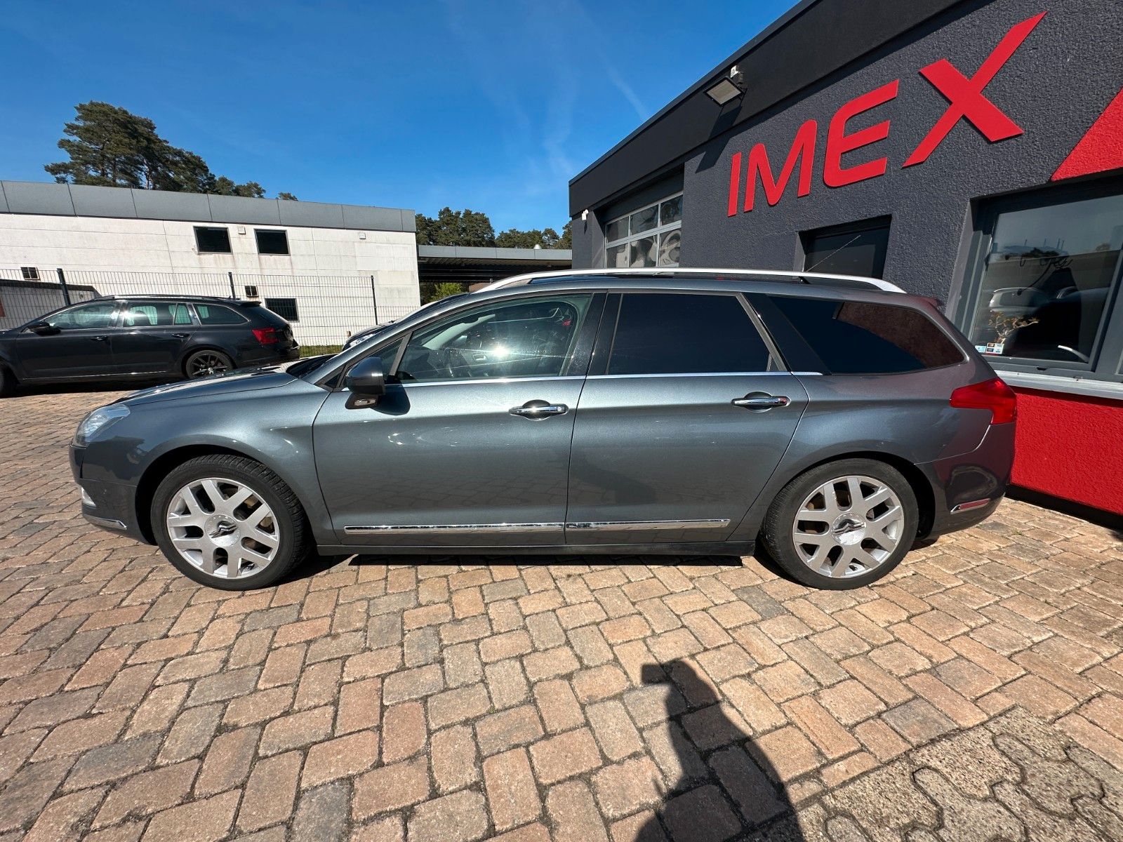 Fahrzeugabbildung Citroën C5 Tourer Exclusive 2.7 204 PS Pano Leder