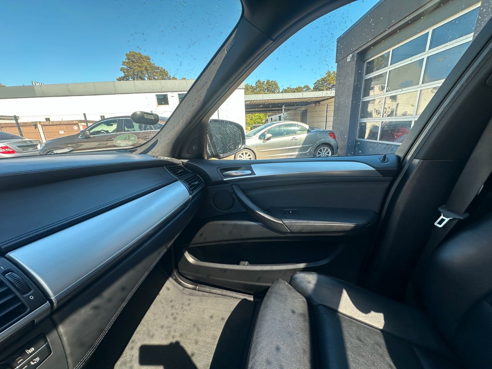 Fahrzeugabbildung BMW X5 M50d HUD Leder Pano AHK STH M-Sport