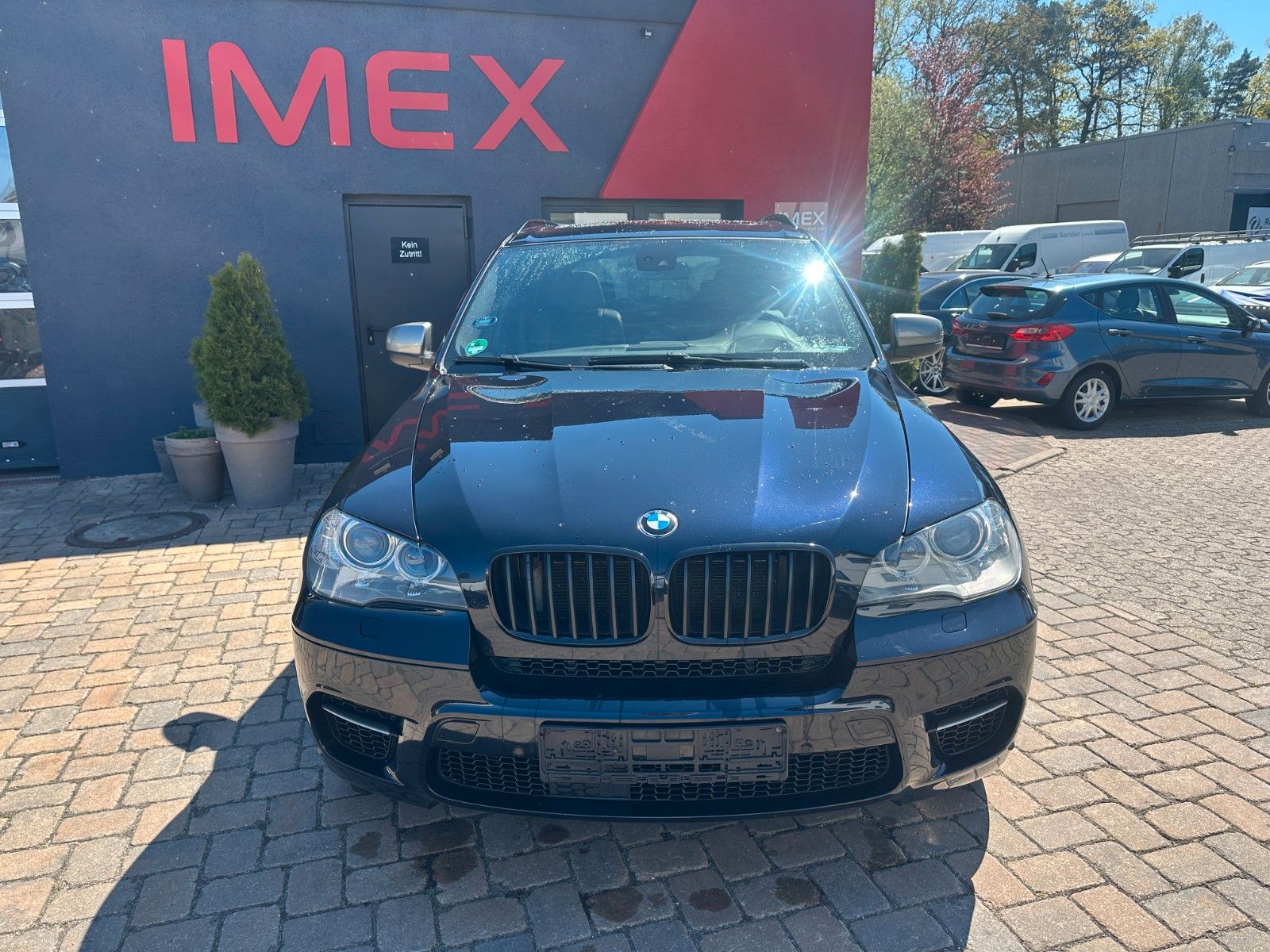 Fahrzeugabbildung BMW X5 M50d HUD Leder Pano AHK STH M-Sport