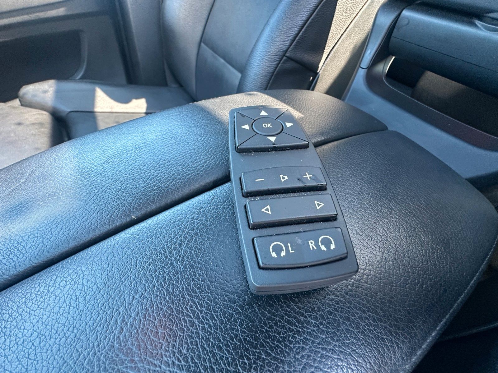 Fahrzeugabbildung BMW X5 M50d HUD Leder Pano AHK STH M-Sport