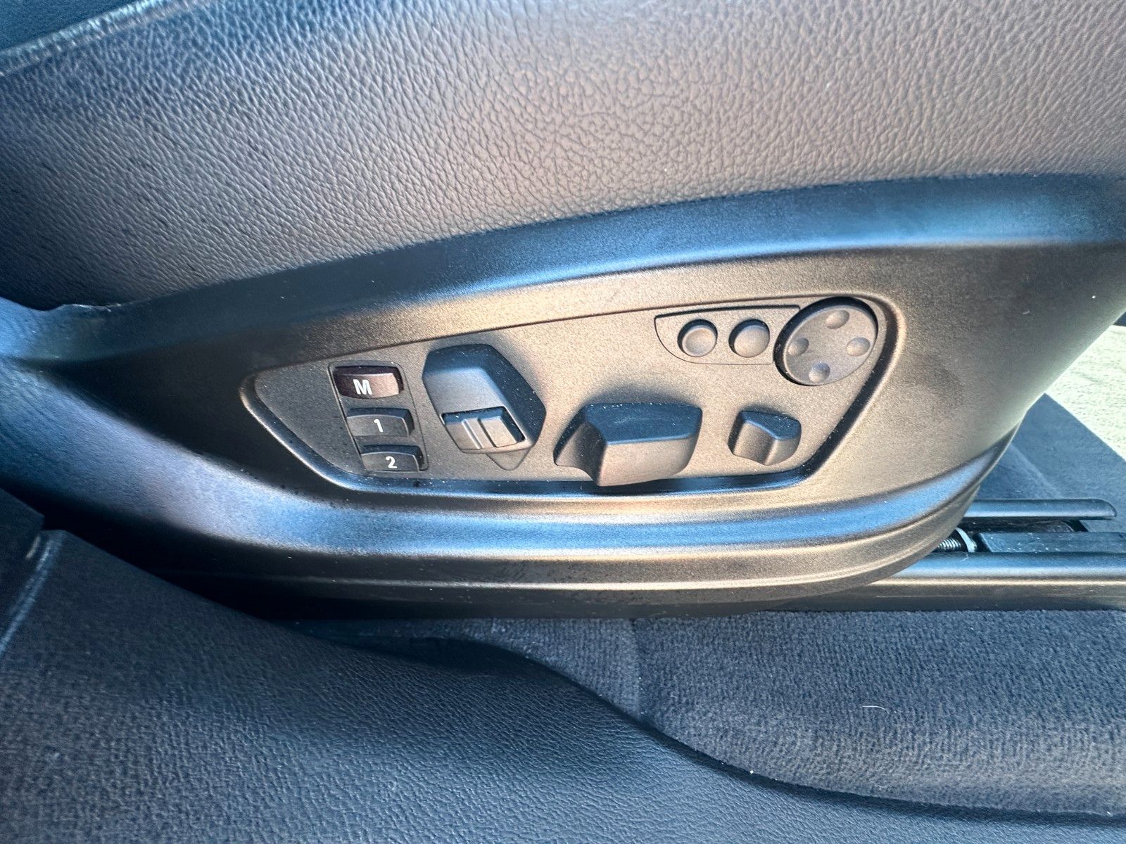 Fahrzeugabbildung BMW X5 M50d HUD Leder Pano AHK STH M-Sport