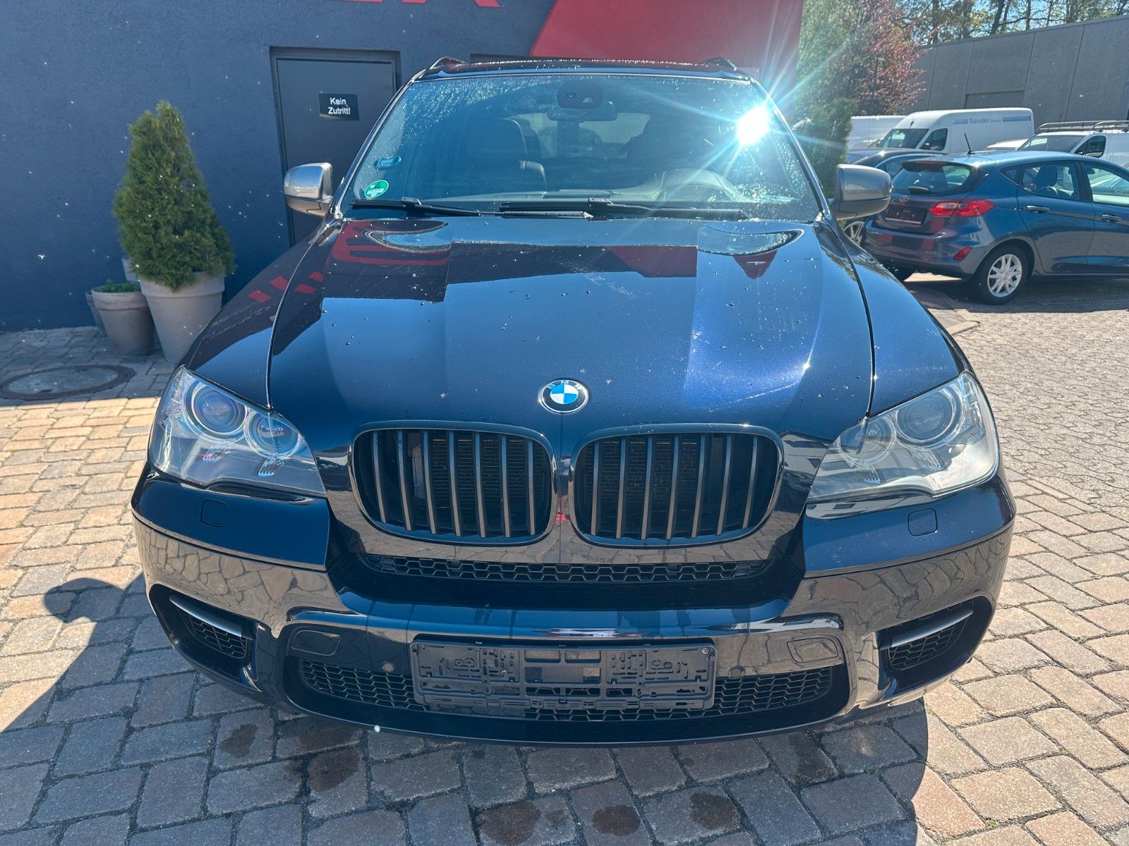 Fahrzeugabbildung BMW X5 M50d HUD Leder Pano AHK STH M-Sport