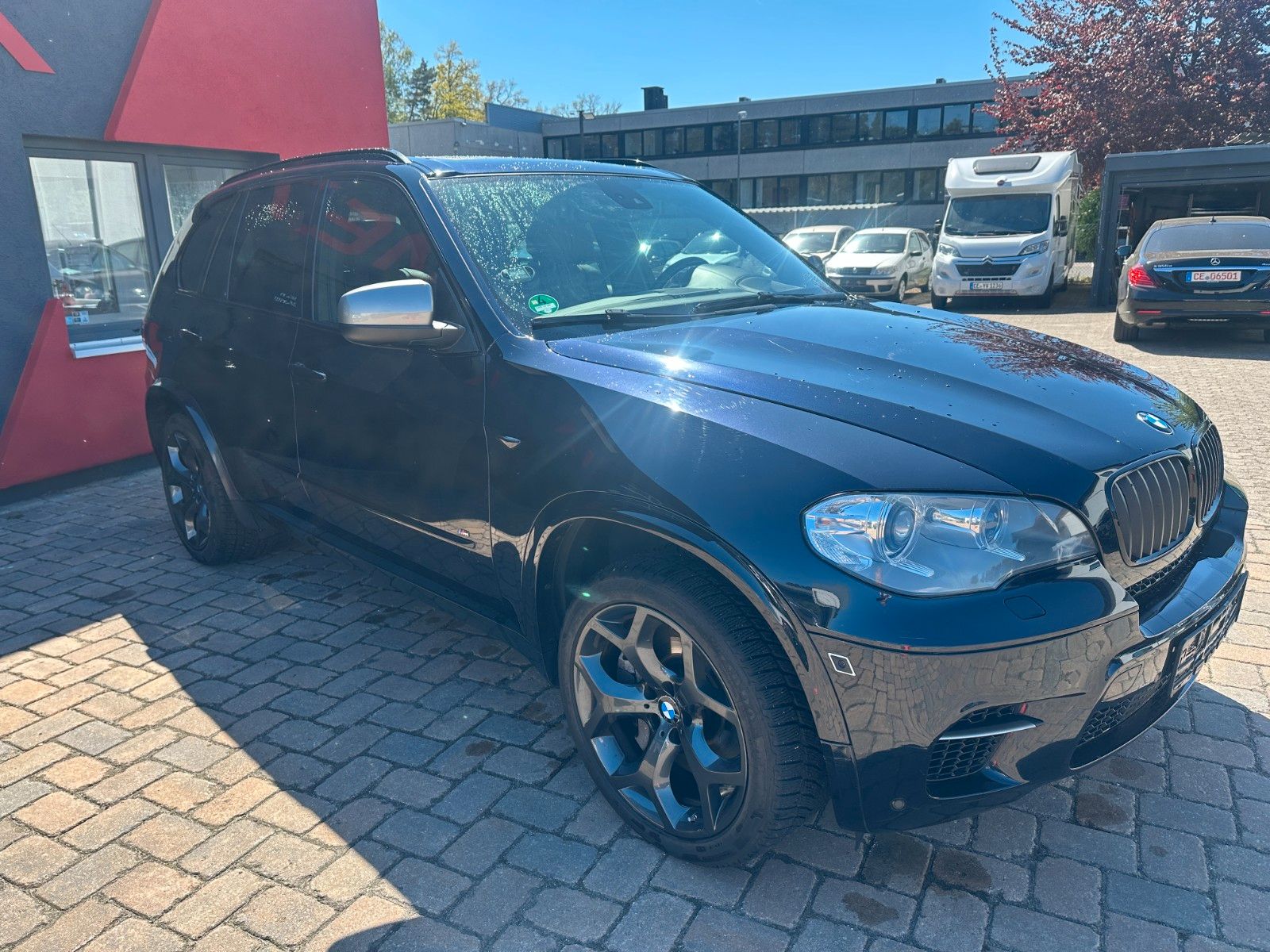 Fahrzeugabbildung BMW X5 M50d HUD Leder Pano AHK STH M-Sport
