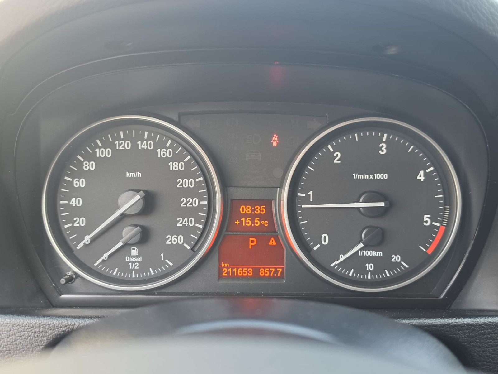 Fahrzeugabbildung BMW X1 20 d xDrive 2.0 177 PS Xenon Navi Sport!!