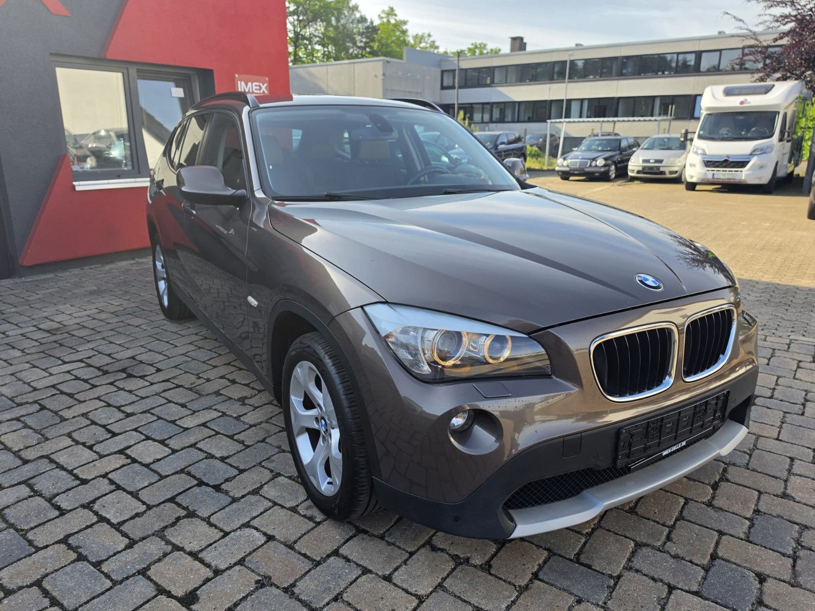 Fahrzeugabbildung BMW X1 20 d xDrive 2.0 177 PS Xenon Navi Sport!!