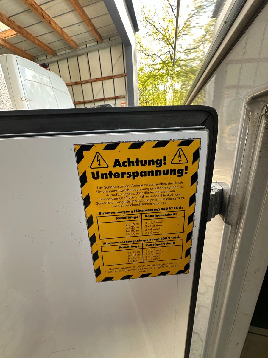 Fahrzeugabbildung Borco-Höhns Verkaufsanhänger SO-AE 3000 Blumen Hydr. Antrieb