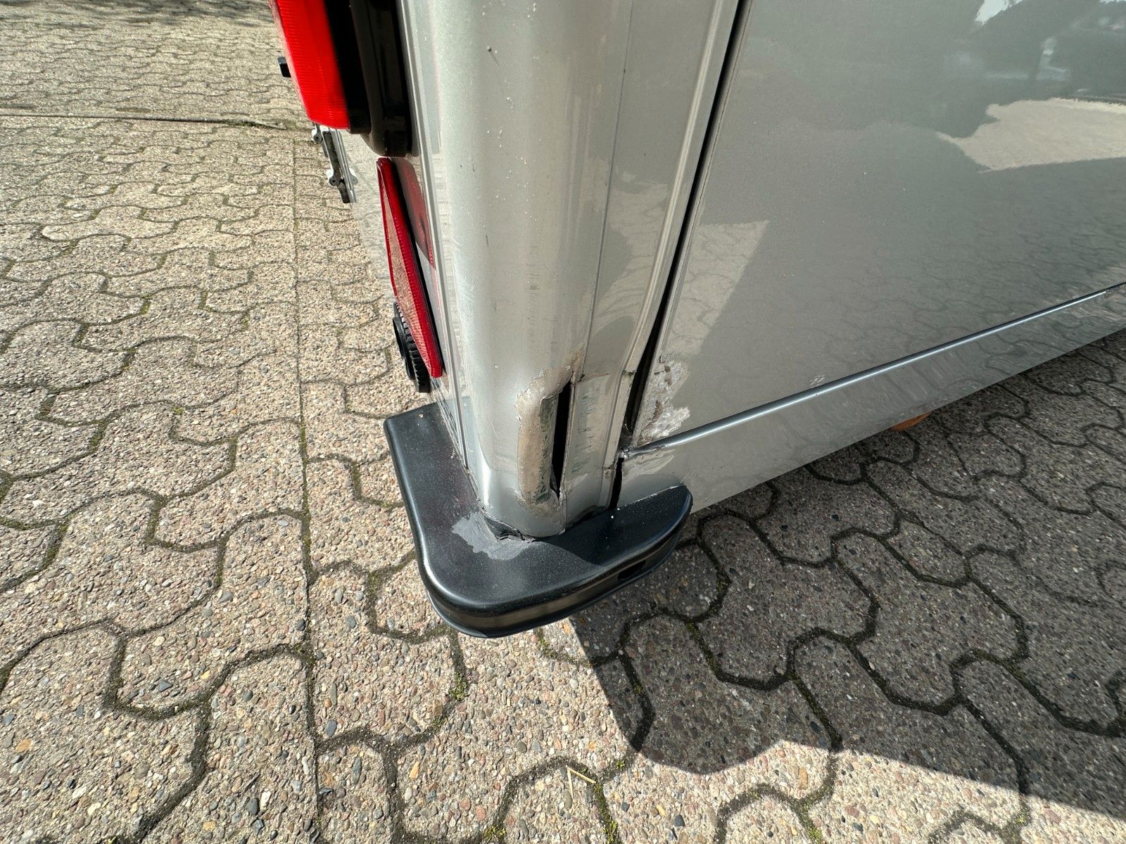 Fahrzeugabbildung Borco-Höhns Verkaufsanhänger SO-AE 3000 Blumen Hydr. Antrieb