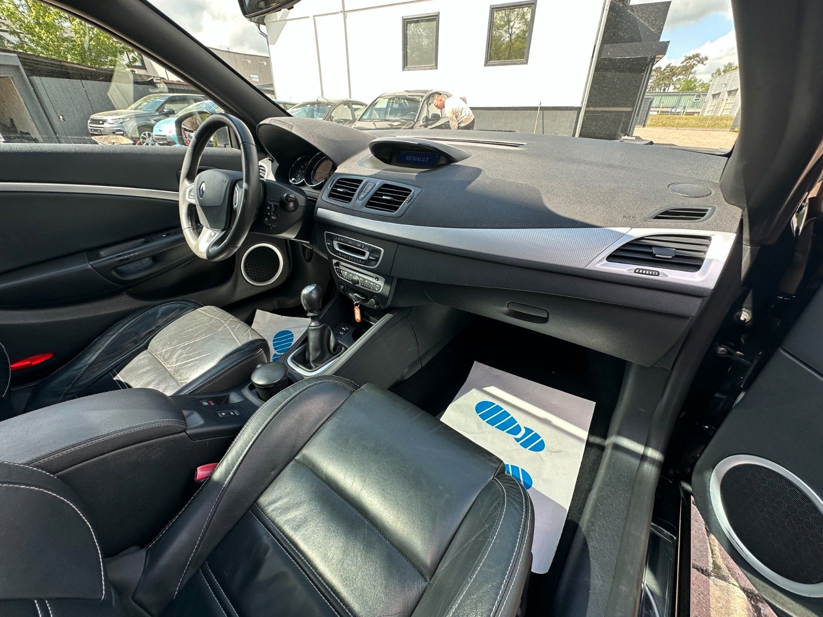 Fahrzeugabbildung Renault Megane Cabrio Dynamique 1.4 130 PS Leder Xenon