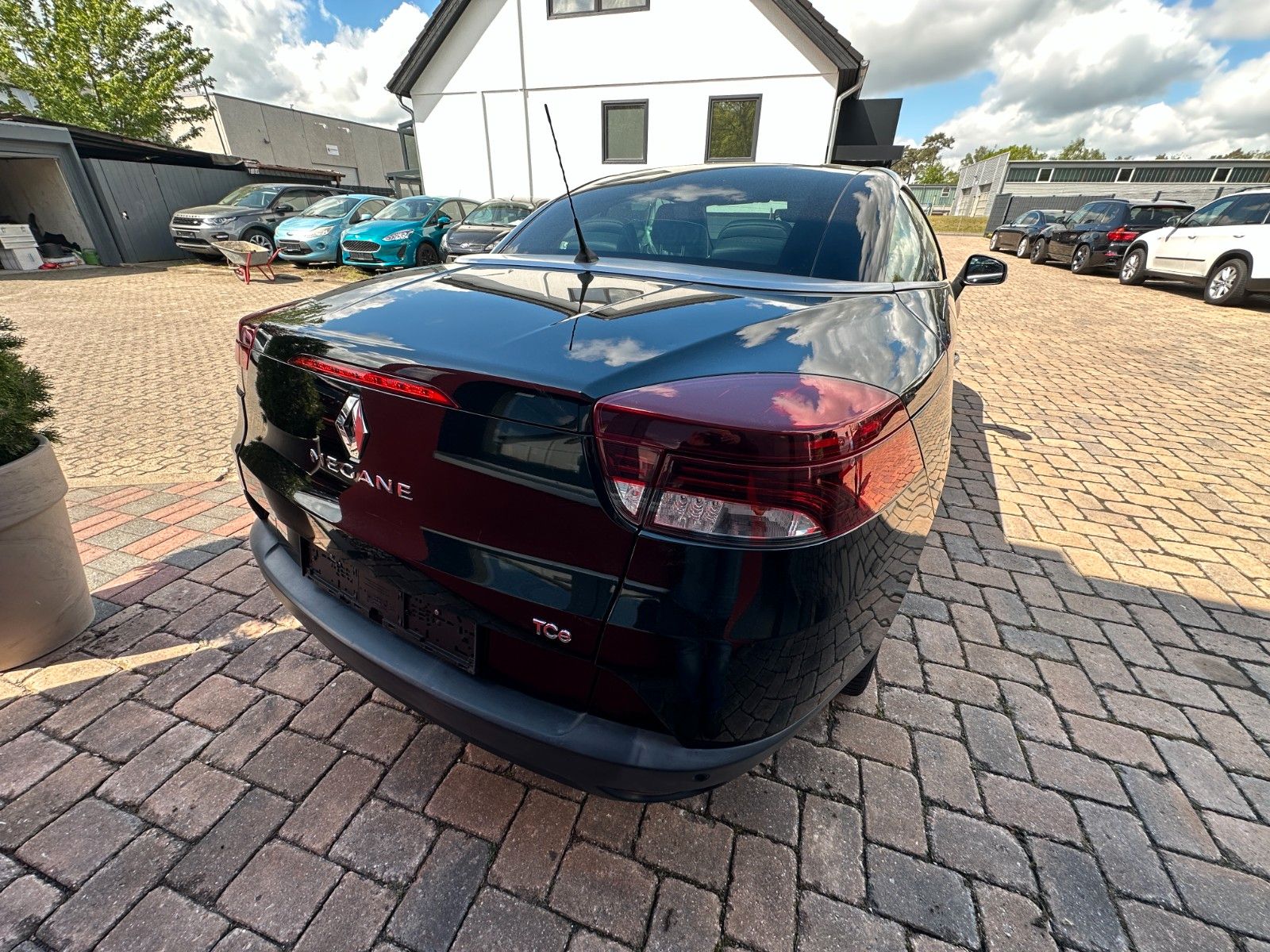 Fahrzeugabbildung Renault Megane Cabrio Dynamique 1.4 130 PS Leder Xenon
