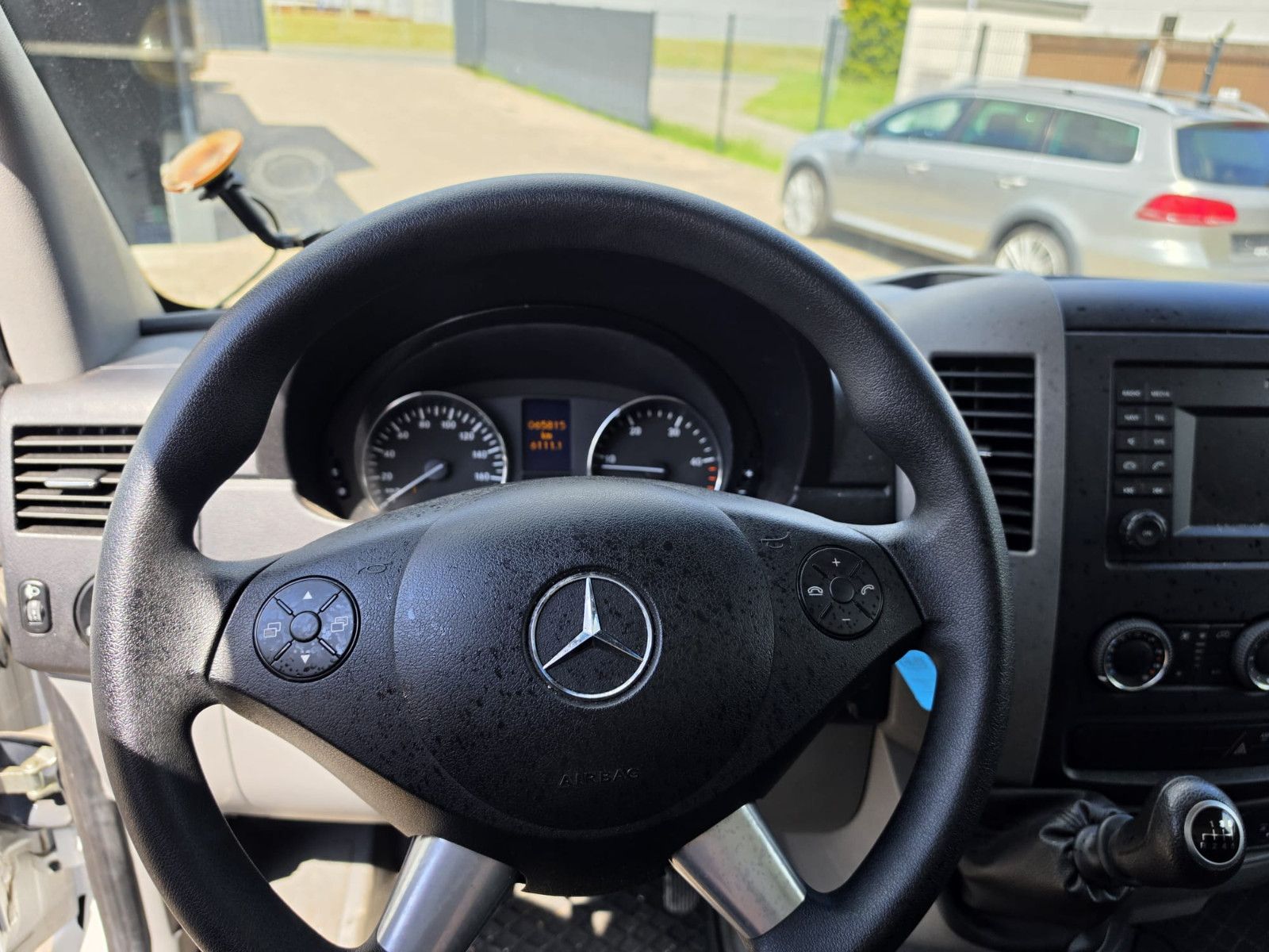 Fahrzeugabbildung Mercedes-Benz Sprinter II Pritsche 516 HU neu 65tkm Klima