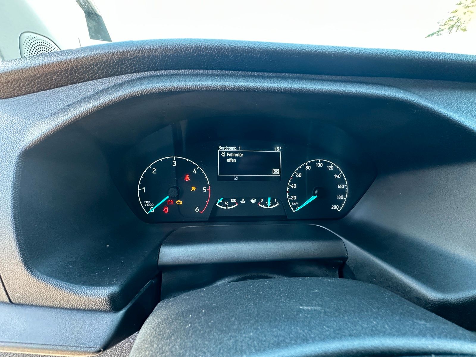 Fahrzeugabbildung Ford Transit 280 L1 Trend 2.0 Kamera Xenon Nr 827