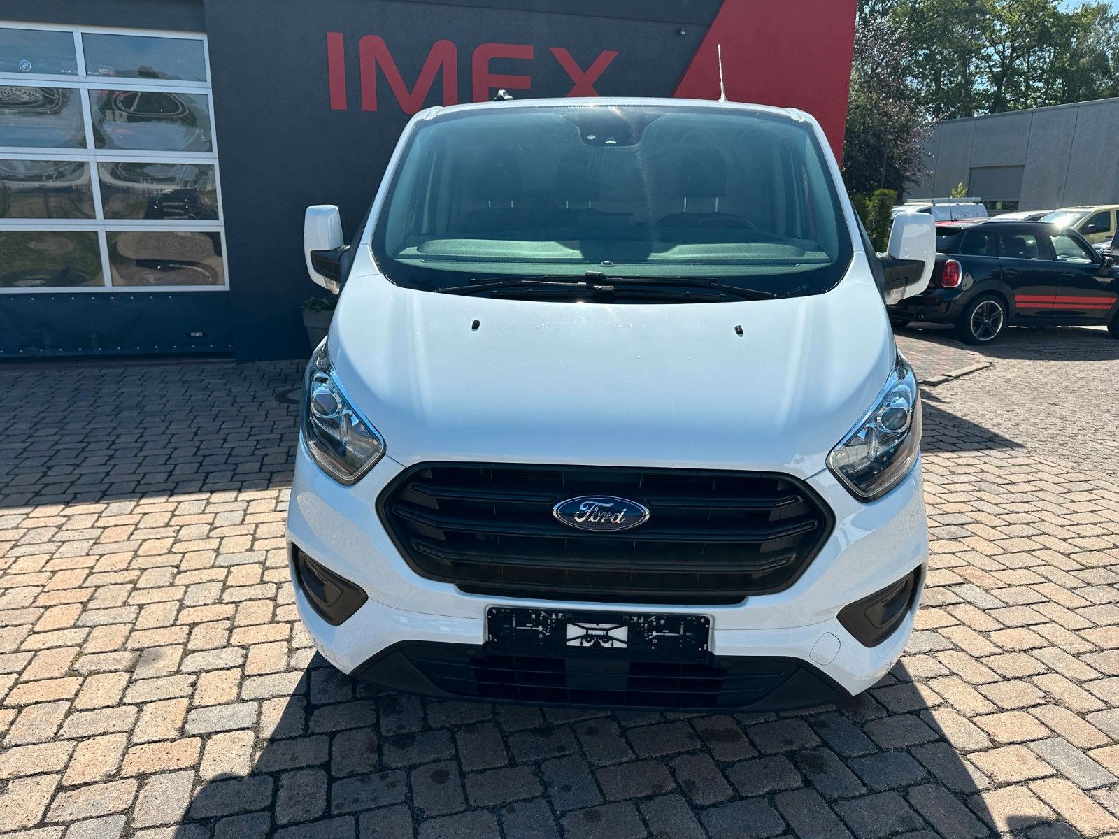 Fahrzeugabbildung Ford Transit 280 L1 Trend 2.0 Kamera Xenon Nr 827