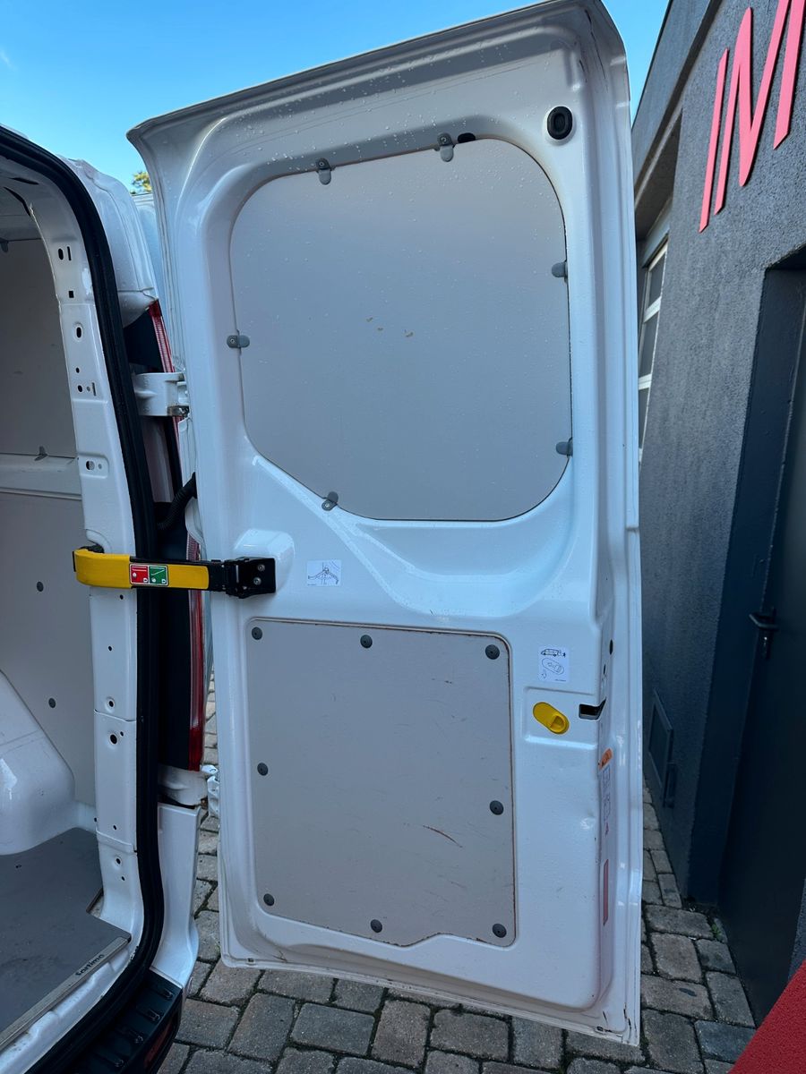 Fahrzeugabbildung Ford Transit 280 L1 Trend 2.0 Kamera Xenon Nr 827