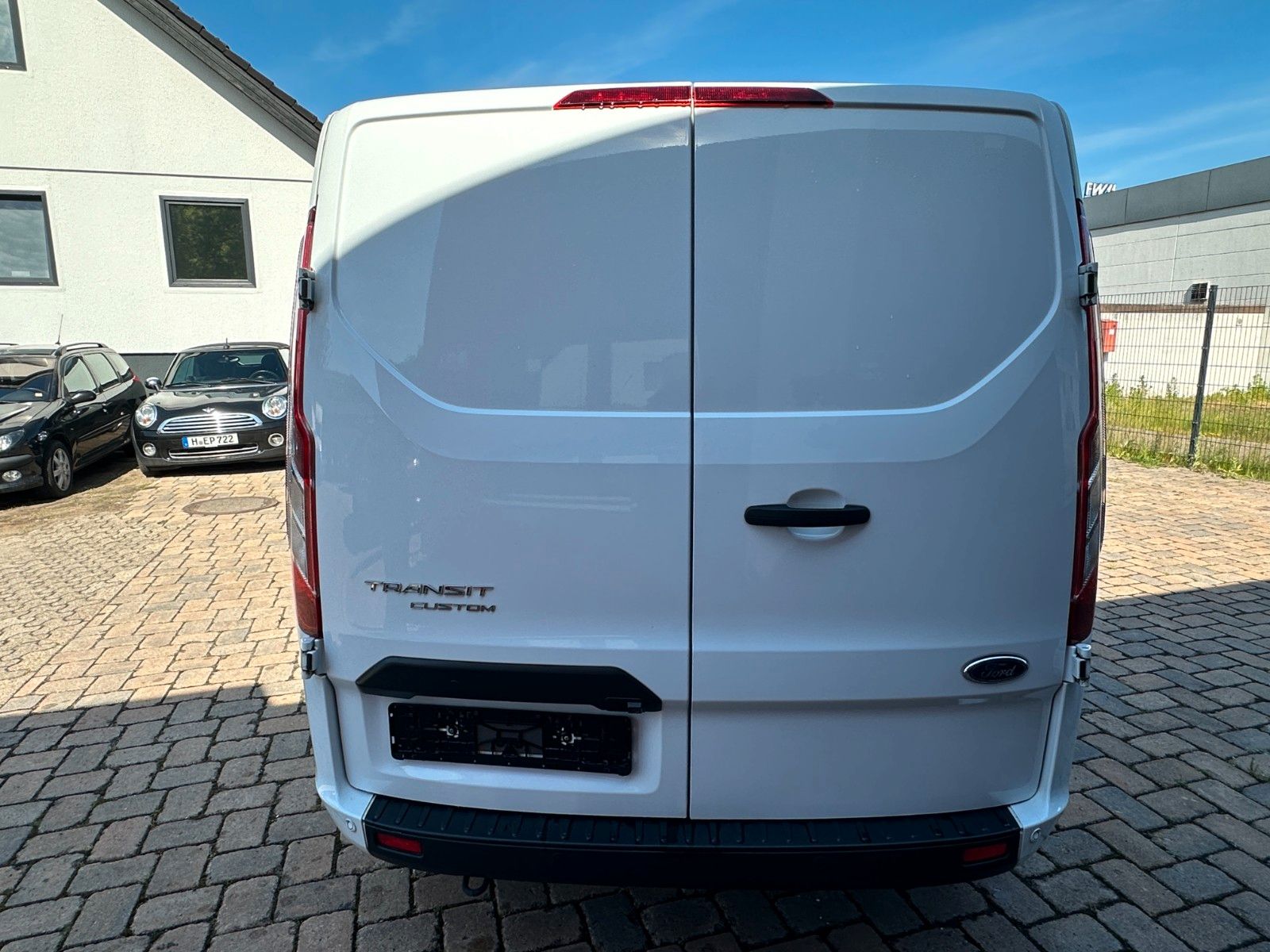 Fahrzeugabbildung Ford Transit 280 L1 Trend 2.0 Kamera Xenon Nr 827