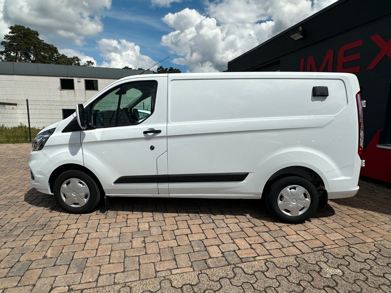 Fahrzeugabbildung Ford Transit 280 L1 Trend 2.0 Kamera Xenon Nr 826