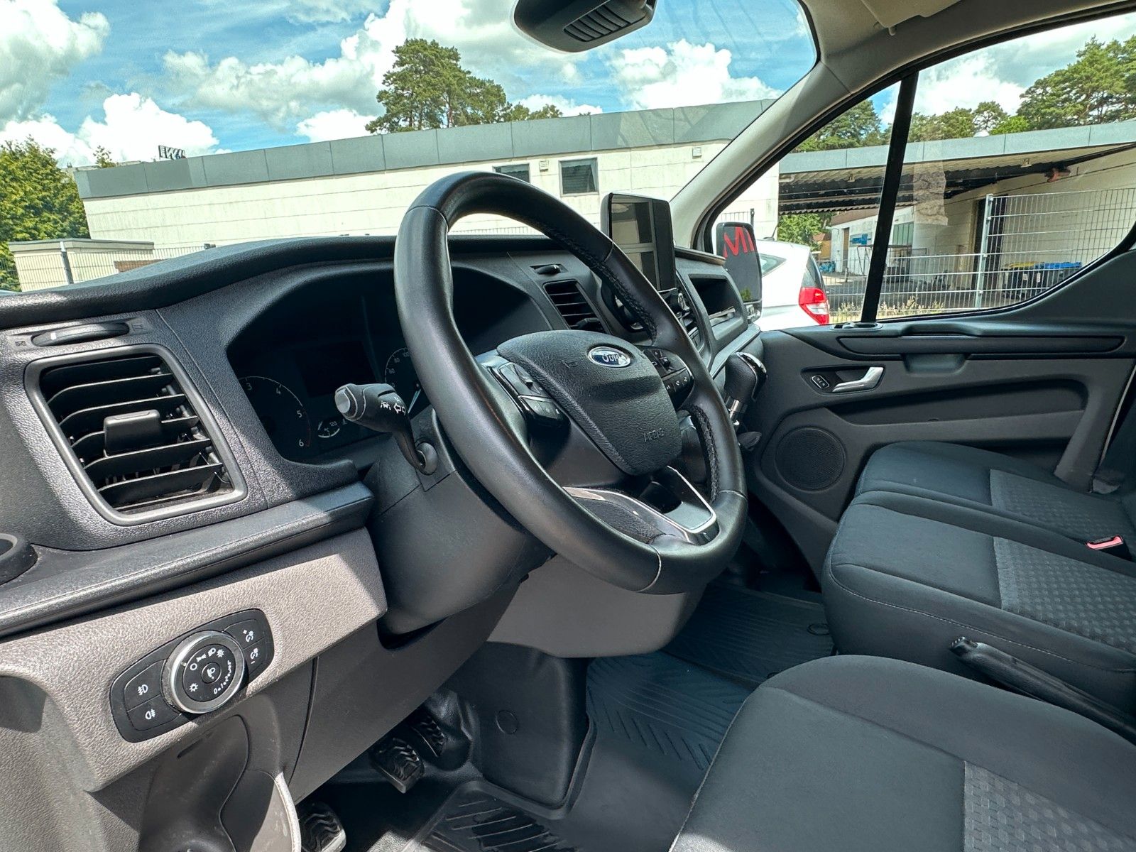 Fahrzeugabbildung Ford Transit 280 L1 Trend 2.0 Kamera Xenon Nr 826