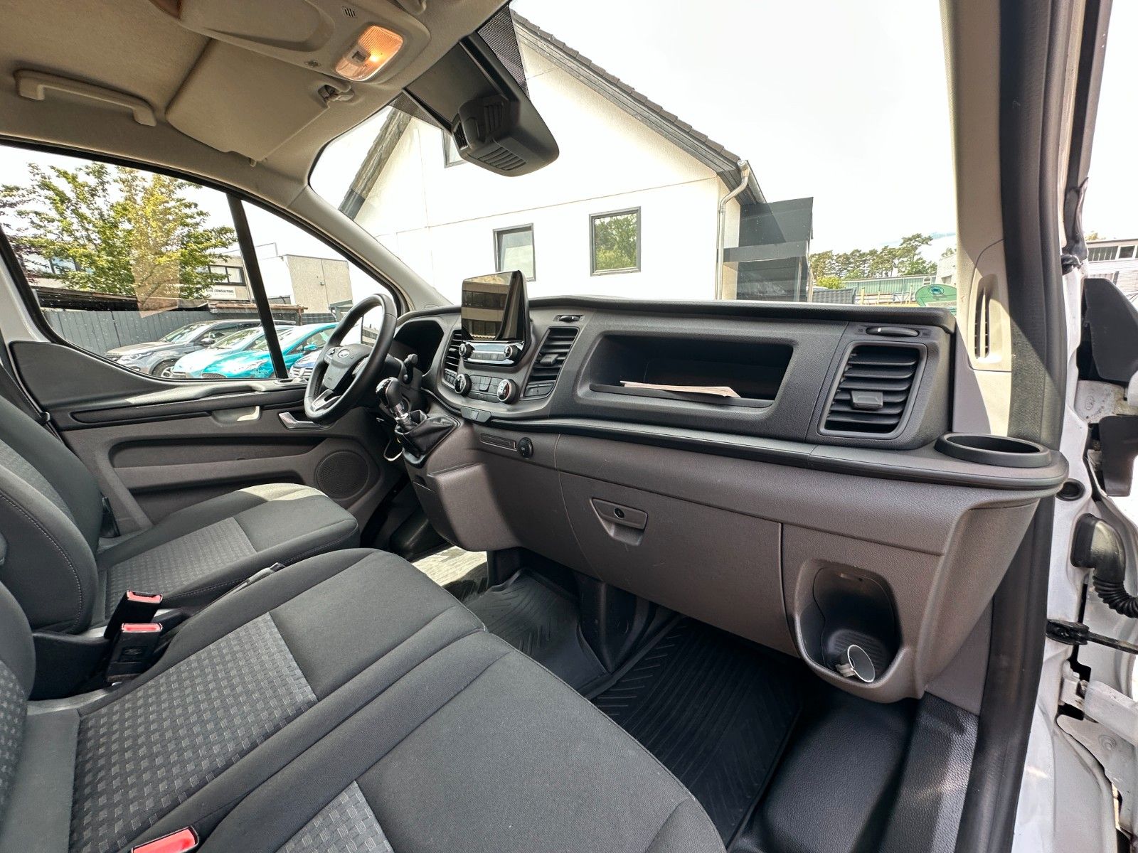 Fahrzeugabbildung Ford Transit 280 L1 Trend 2.0 Kamera Xenon Nr 826