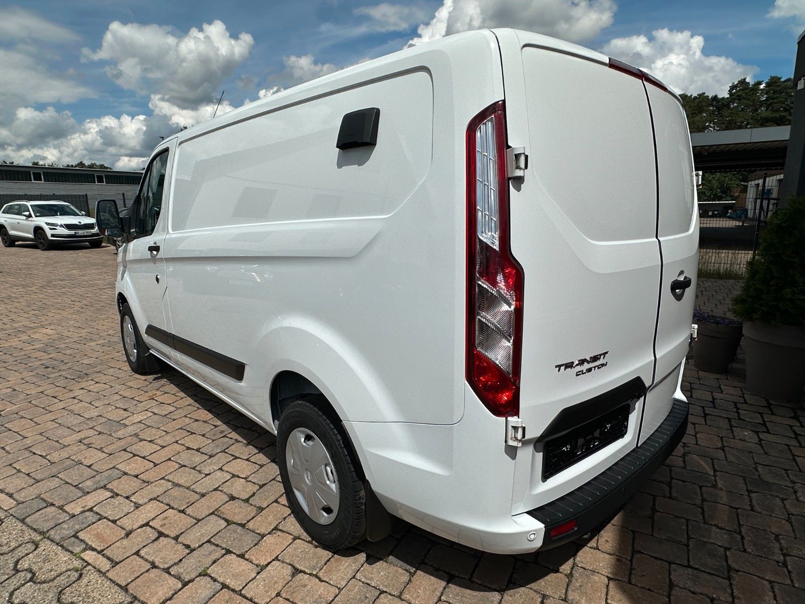 Fahrzeugabbildung Ford Transit 280 L1 Trend 2.0 Kamera Xenon Nr 826