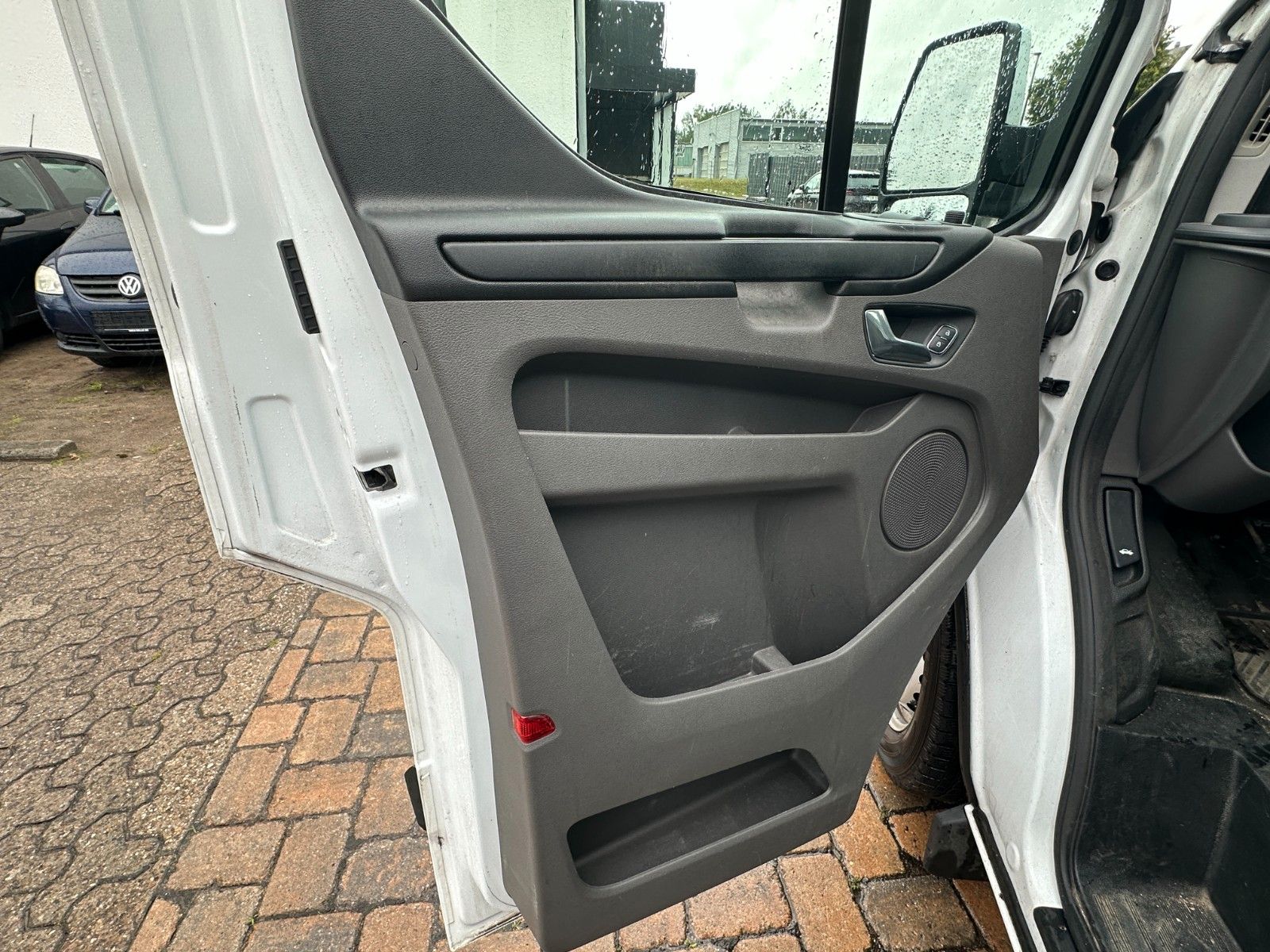 Fahrzeugabbildung Ford Transit 280 L1 Trend 2.0 Kamera Xenon Nr 832