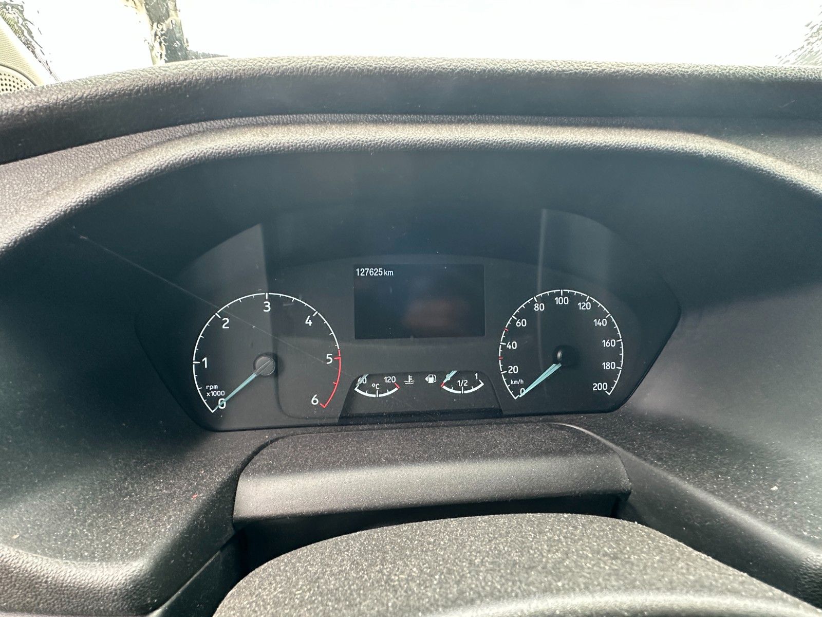 Fahrzeugabbildung Ford Transit 280 L1 Trend 2.0 Kamera Xenon Nr 832