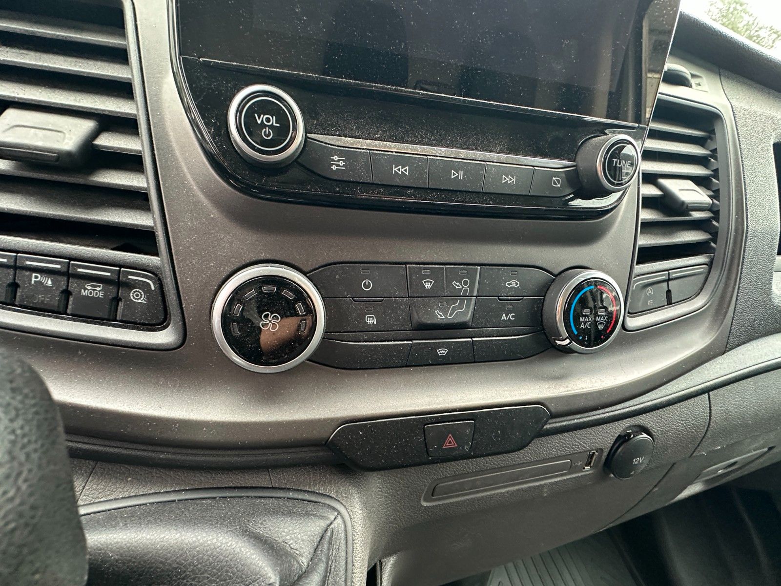 Fahrzeugabbildung Ford Transit 280 L1 Trend 2.0 Kamera Xenon Nr 832