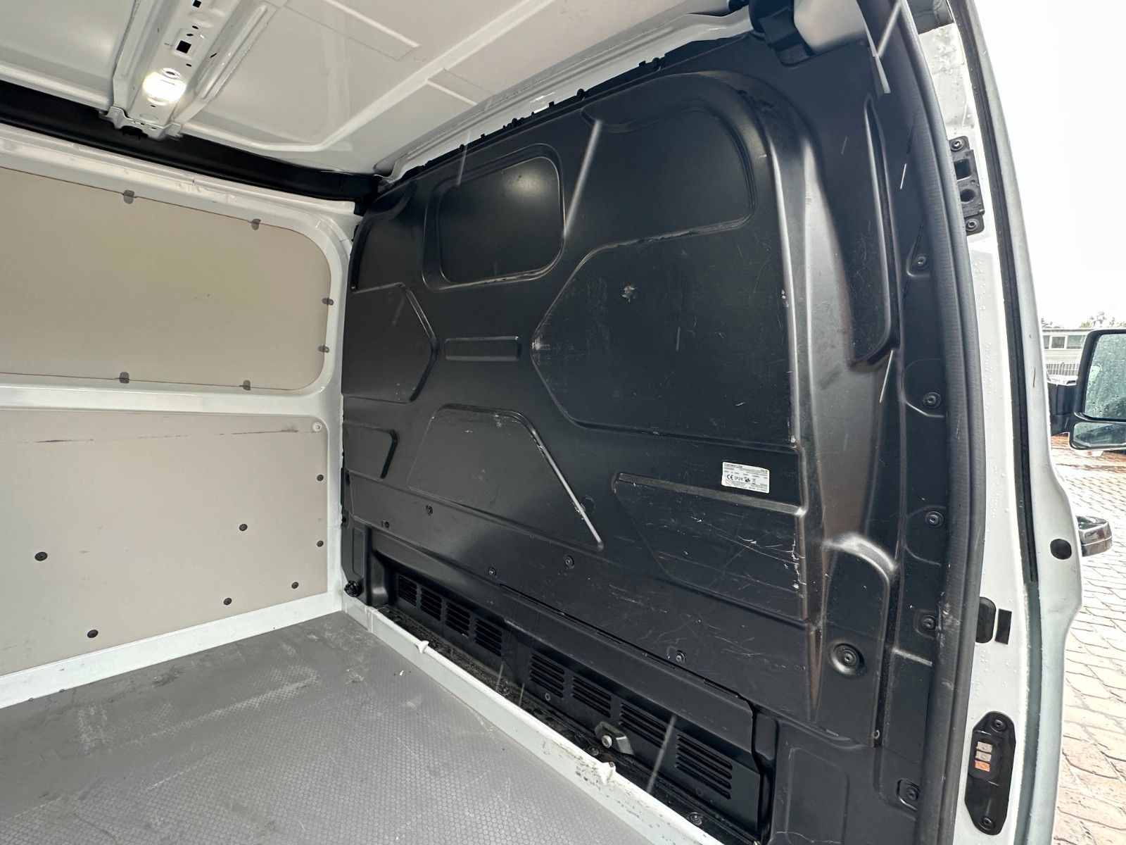 Fahrzeugabbildung Ford Transit 280 L1 Trend 2.0 Kamera Xenon Nr 832