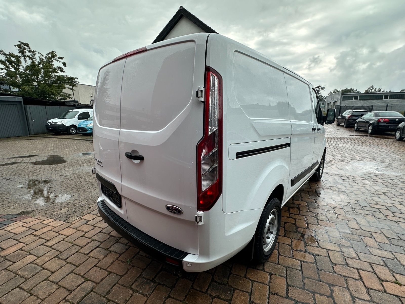 Fahrzeugabbildung Ford Transit 280 L1 Trend 2.0 Kamera Xenon Nr 832