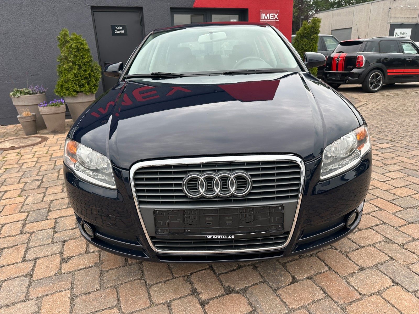 Fahrzeugabbildung Audi A4 Lim. 1.6