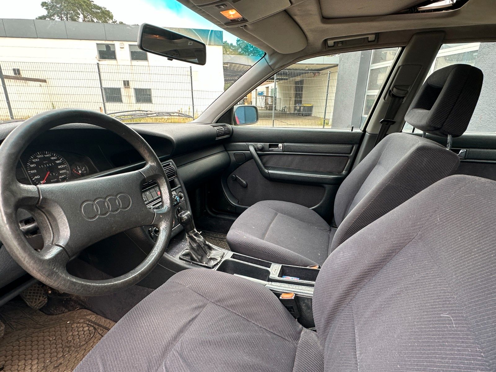 Fahrzeugabbildung Audi 100 Limo 20. 74 KW Tüv 8/26 Klima SD Servo