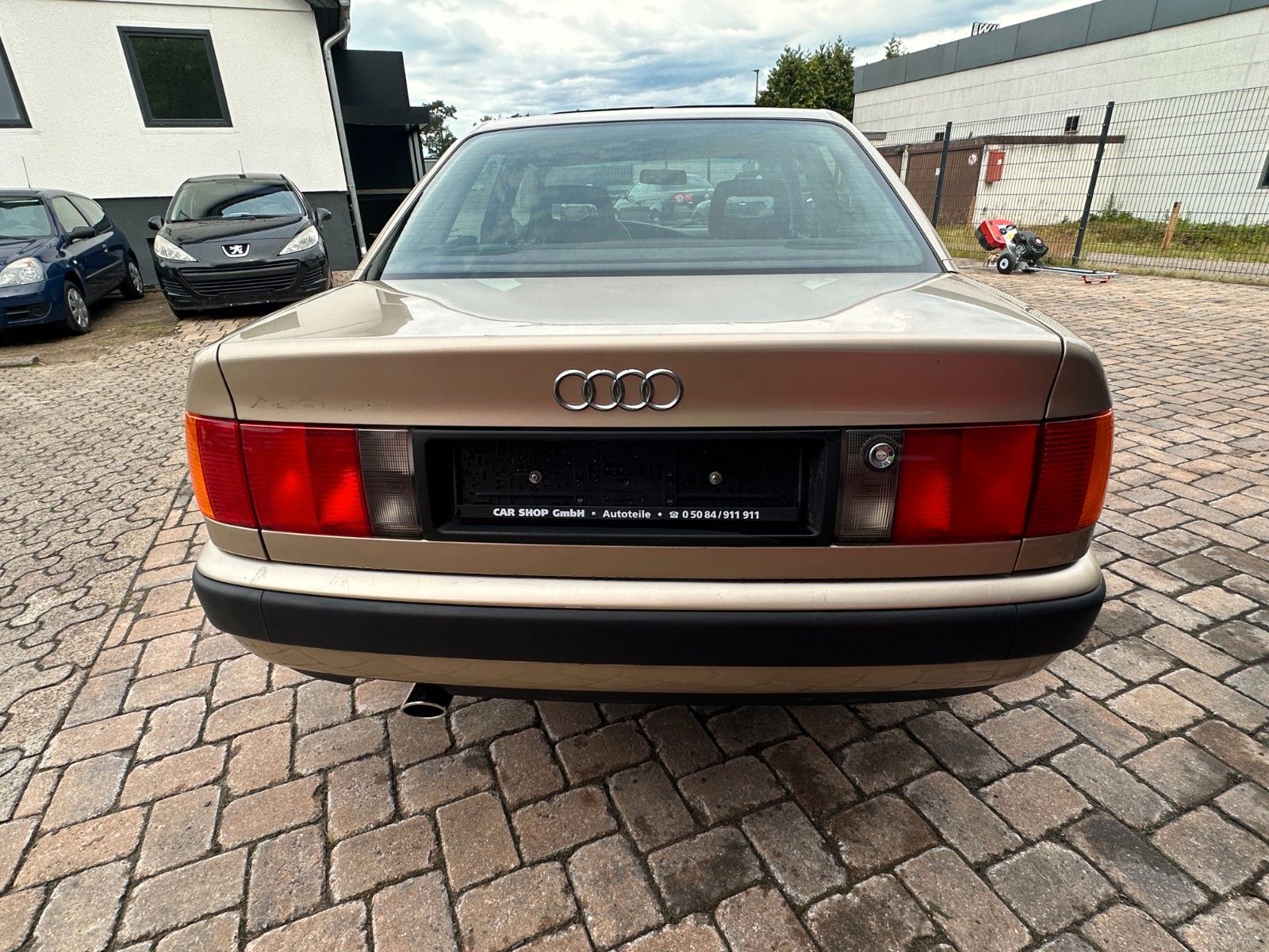 Fahrzeugabbildung Audi 100 Limo 20. 74 KW Tüv 8/26 Klima SD Servo