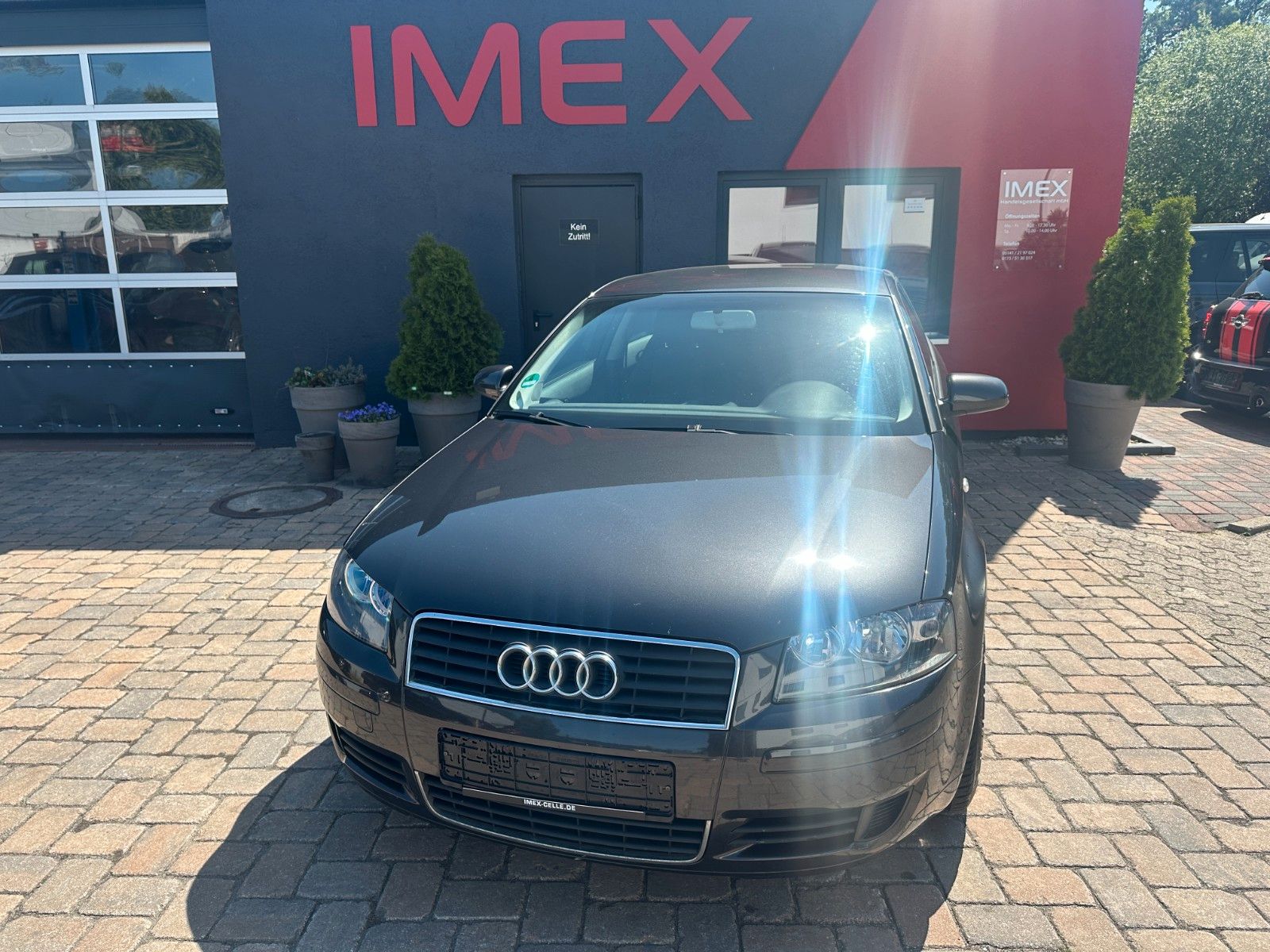 Audi A3 1.6 Attraction 101 PS HU neu Klima Alu