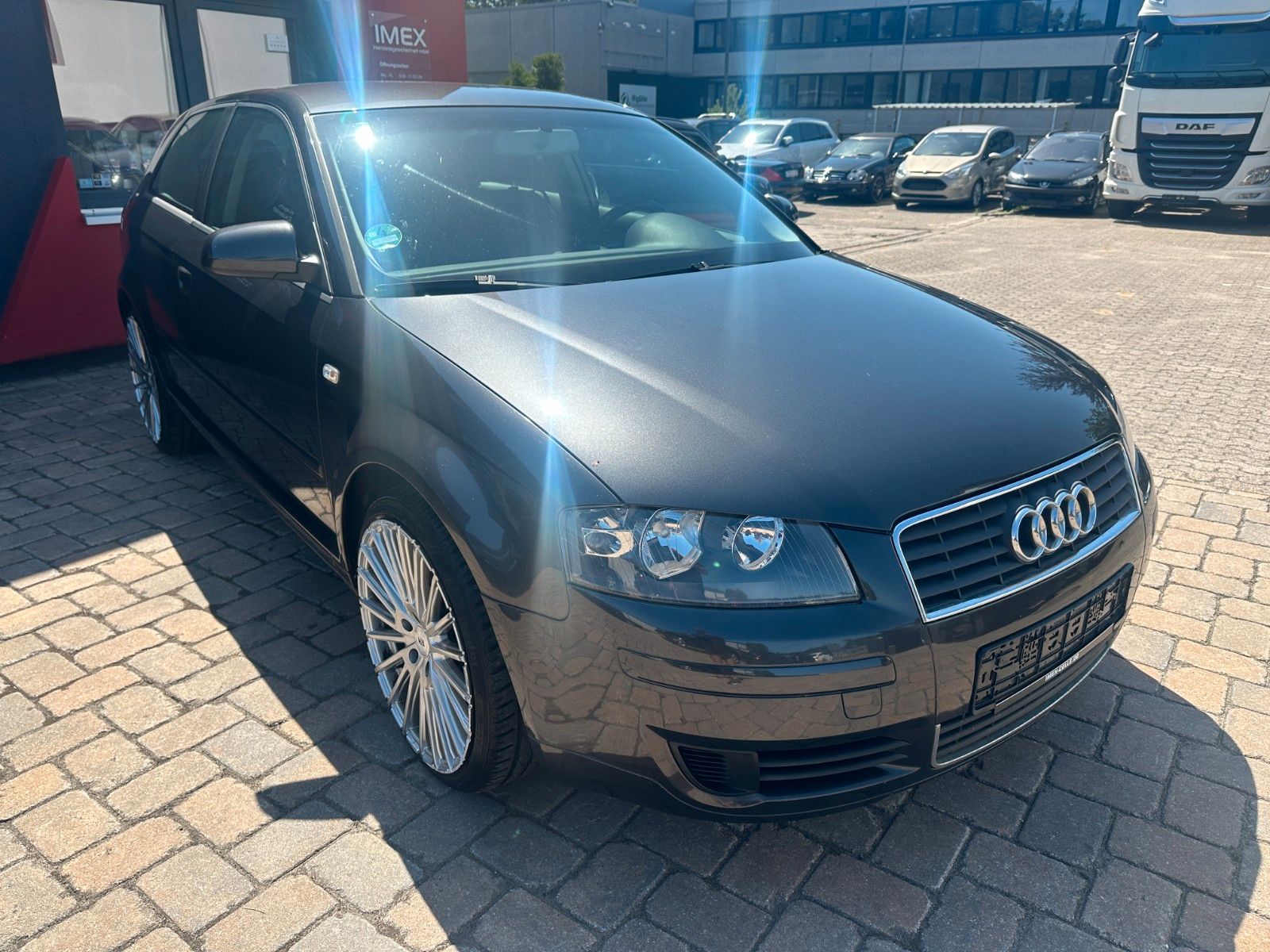 Fahrzeugabbildung Audi A3 1.6 Attraction 101 PS HU neu Klima Alu