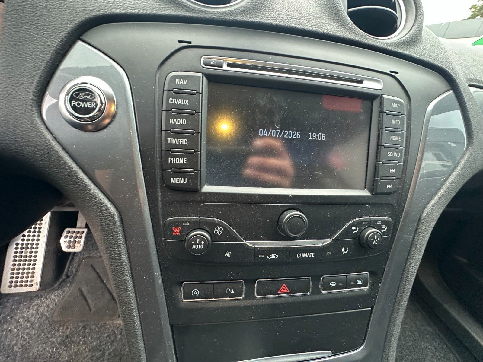 Fahrzeugabbildung Ford Mondeo Turnier Trend 1.6 160 PS Navi SH