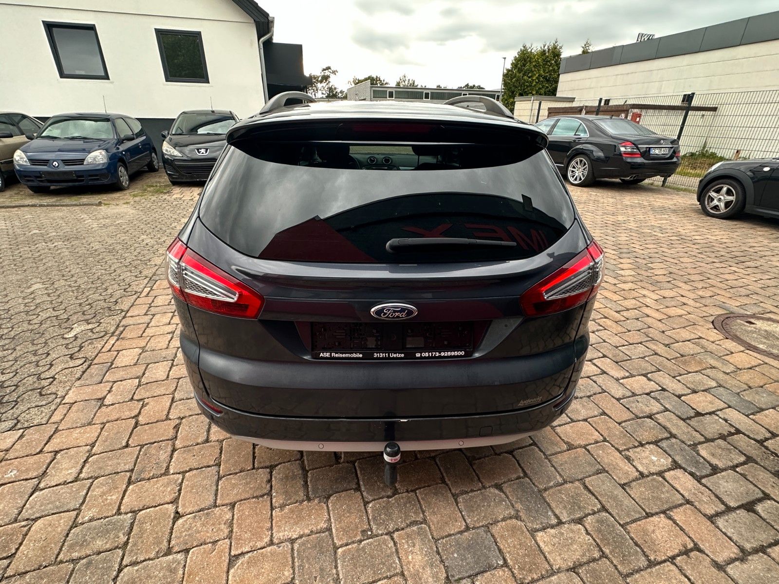 Fahrzeugabbildung Ford Mondeo Turnier Trend 1.6 160 PS Navi SH