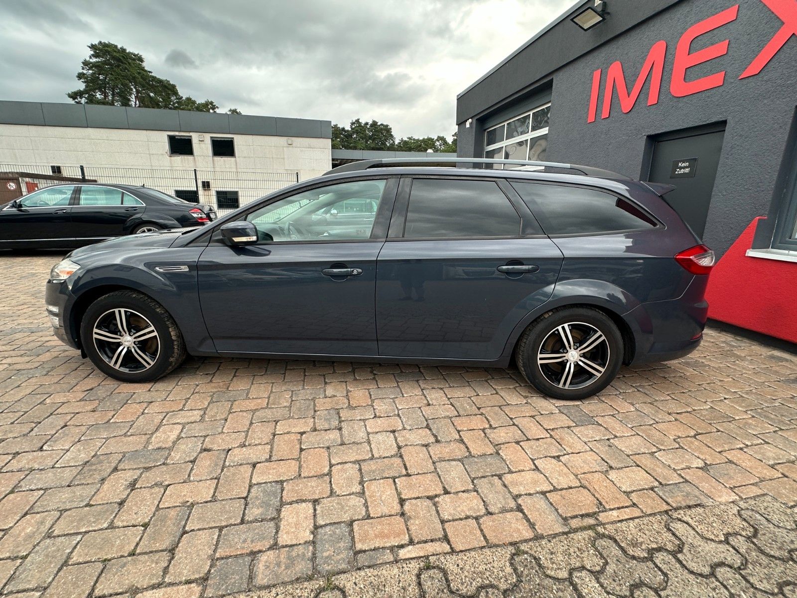 Fahrzeugabbildung Ford Mondeo Turnier Trend 1.6 160 PS Navi SH