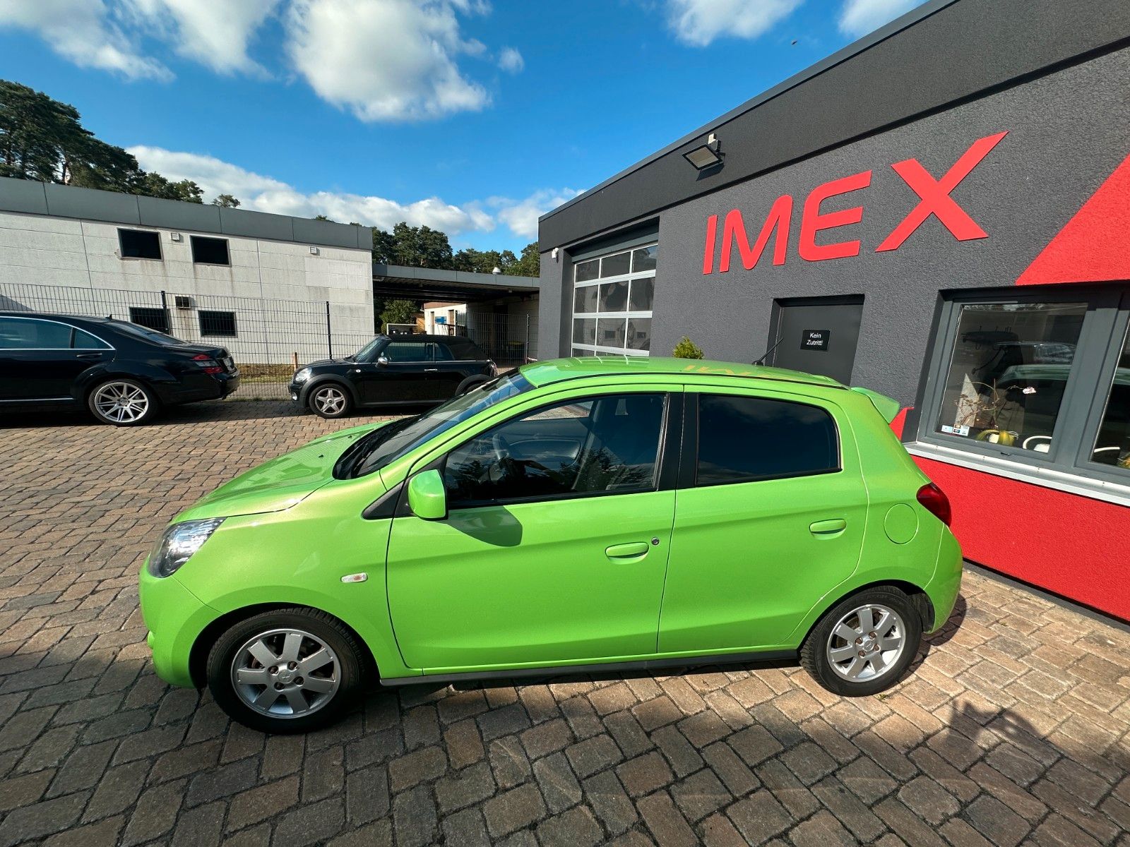 Fahrzeugabbildung Mitsubishi Space Star Color 1.2 80 PS Klima SH 1.Hand