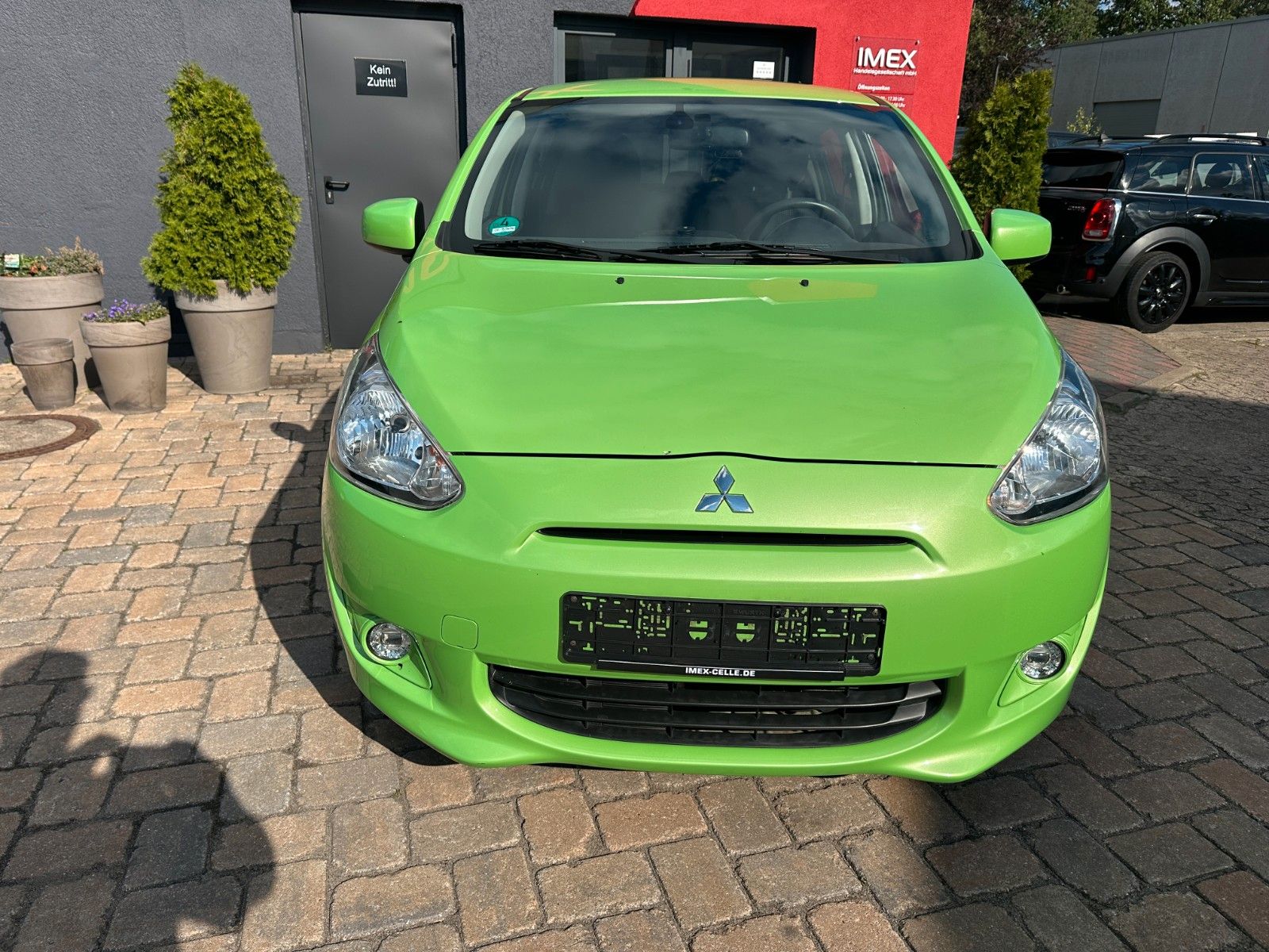Fahrzeugabbildung Mitsubishi Space Star Color 1.2 80 PS Klima SH 1.Hand