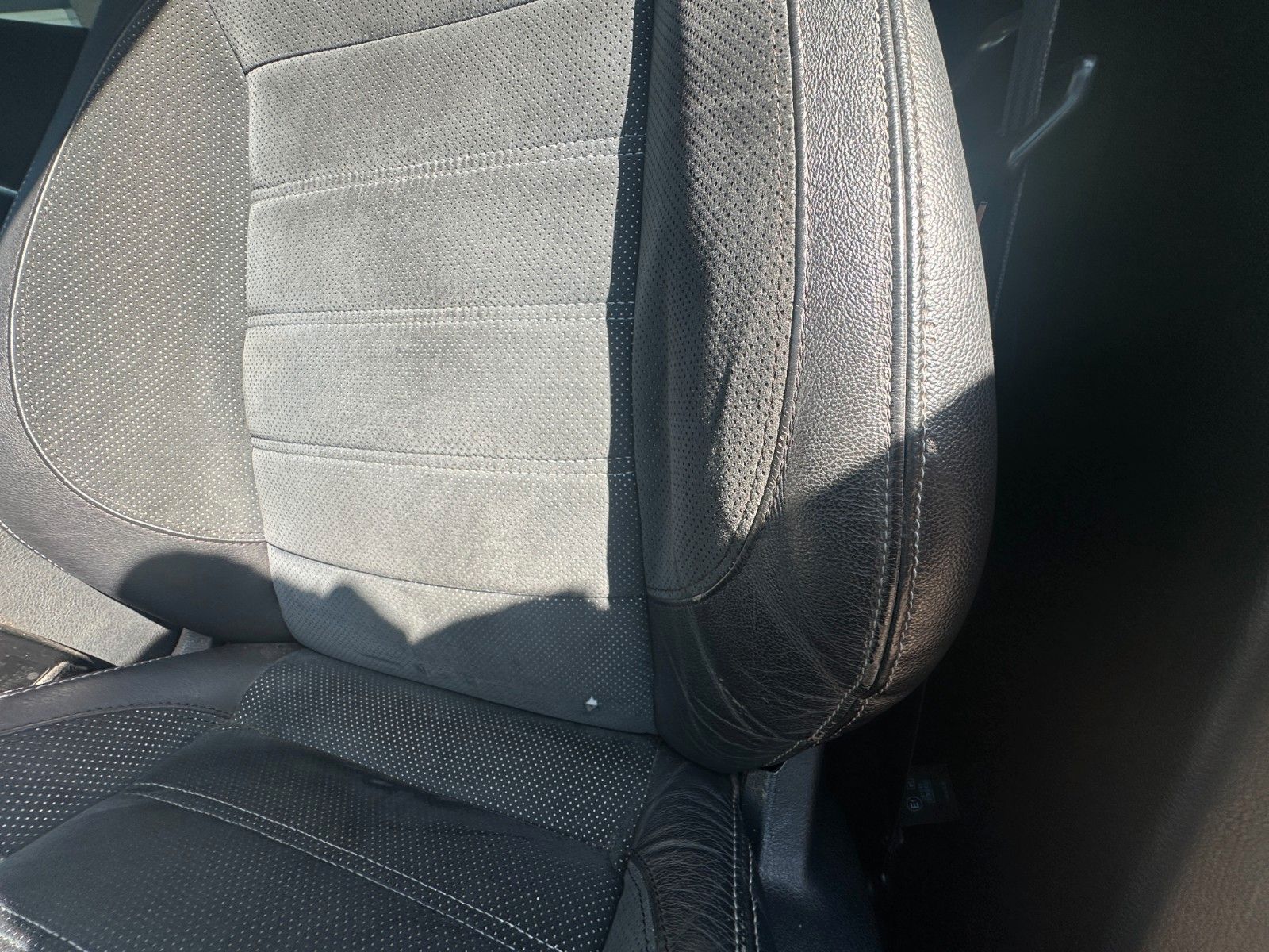 Fahrzeugabbildung Ford Mondeo Titanium 2.0 203 PS HU neu Autom.