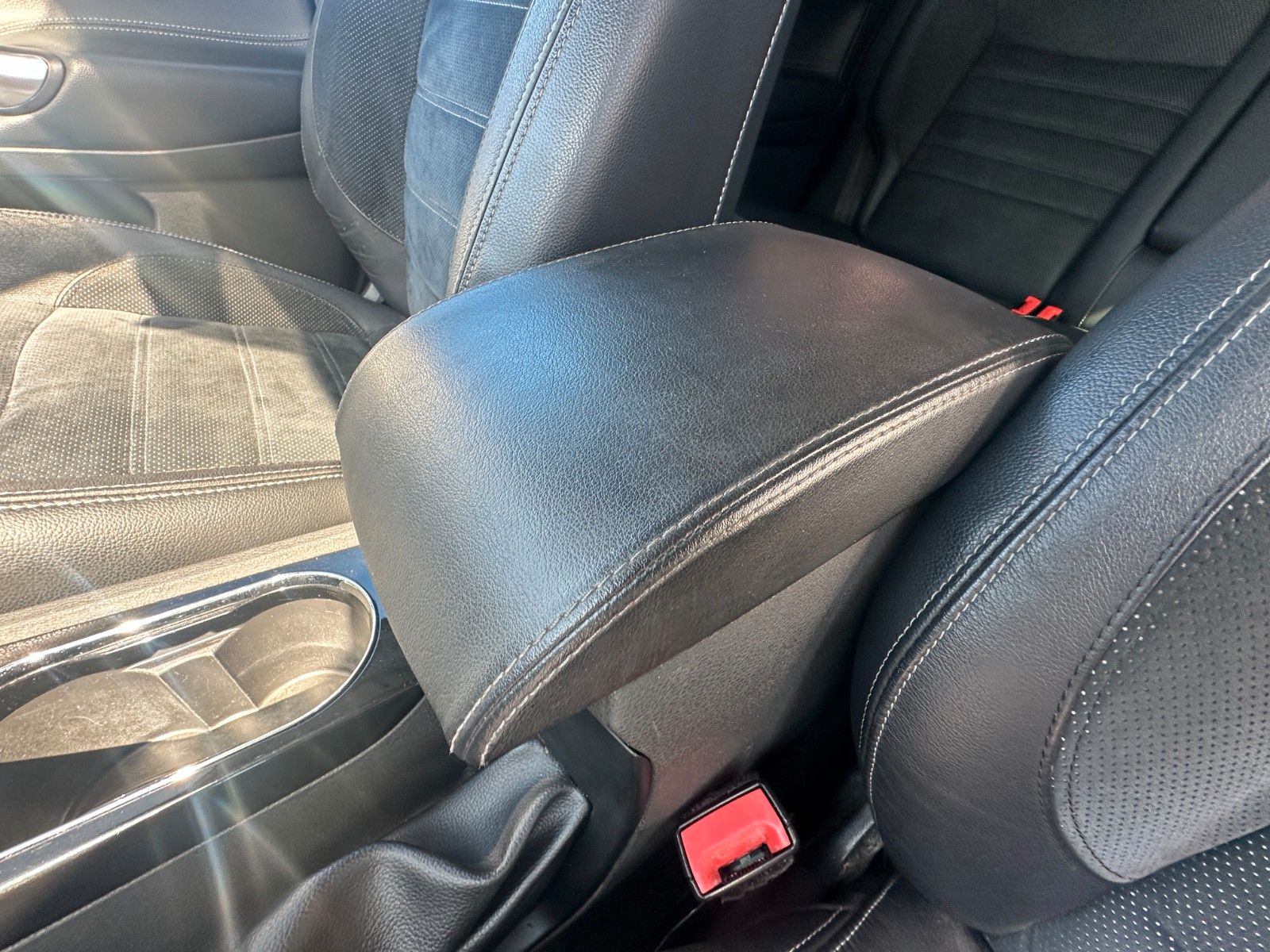 Fahrzeugabbildung Ford Mondeo Titanium 2.0 203 PS HU neu Autom.
