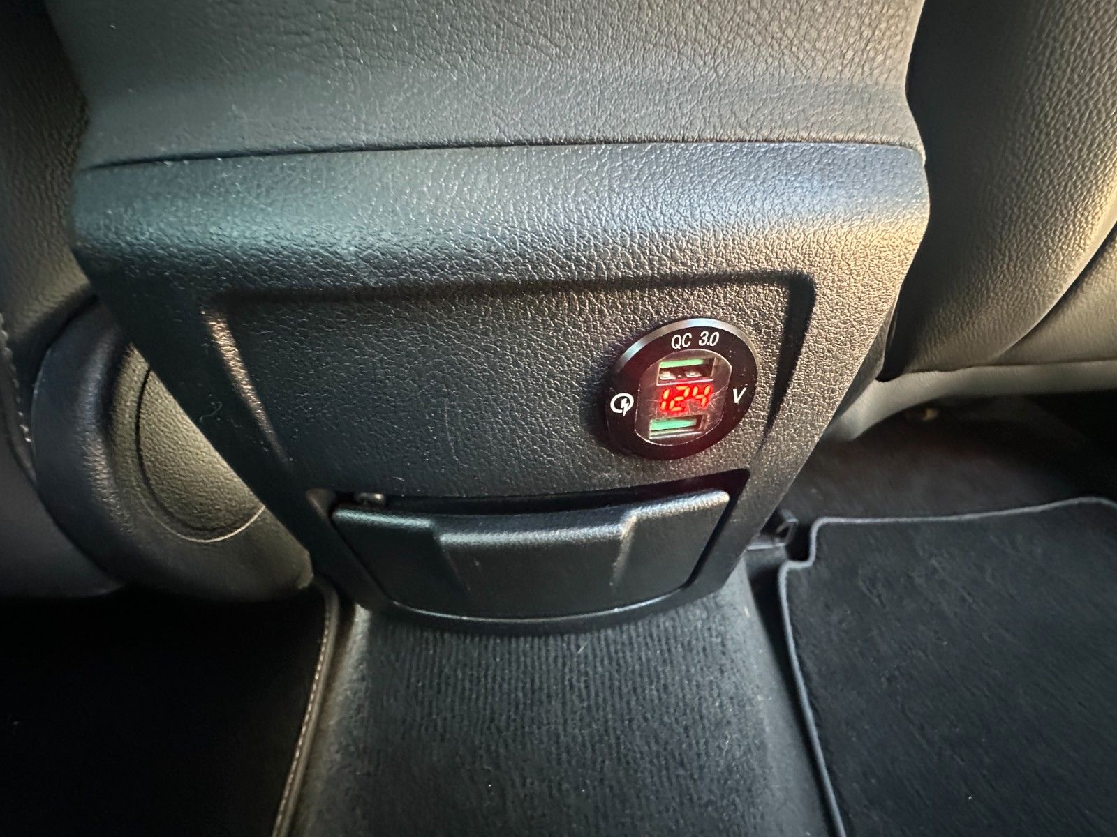 Fahrzeugabbildung Ford Mondeo Titanium 2.0 203 PS HU neu Autom.