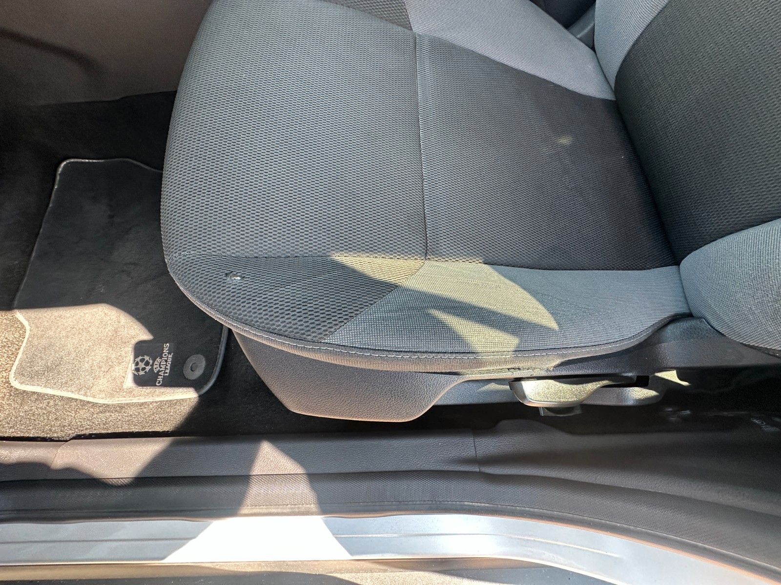 Fahrzeugabbildung Ford Focus Turnier Trend 1.6 115 PS