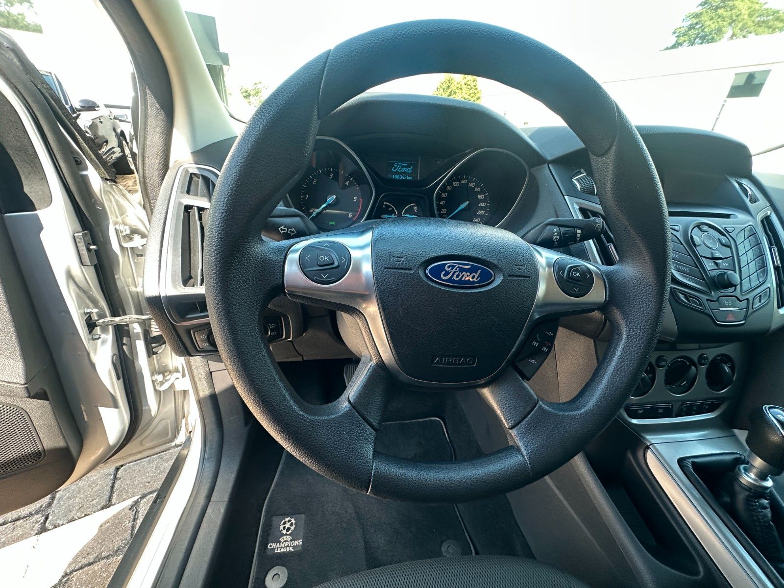 Fahrzeugabbildung Ford Focus Turnier Trend 1.6 115 PS