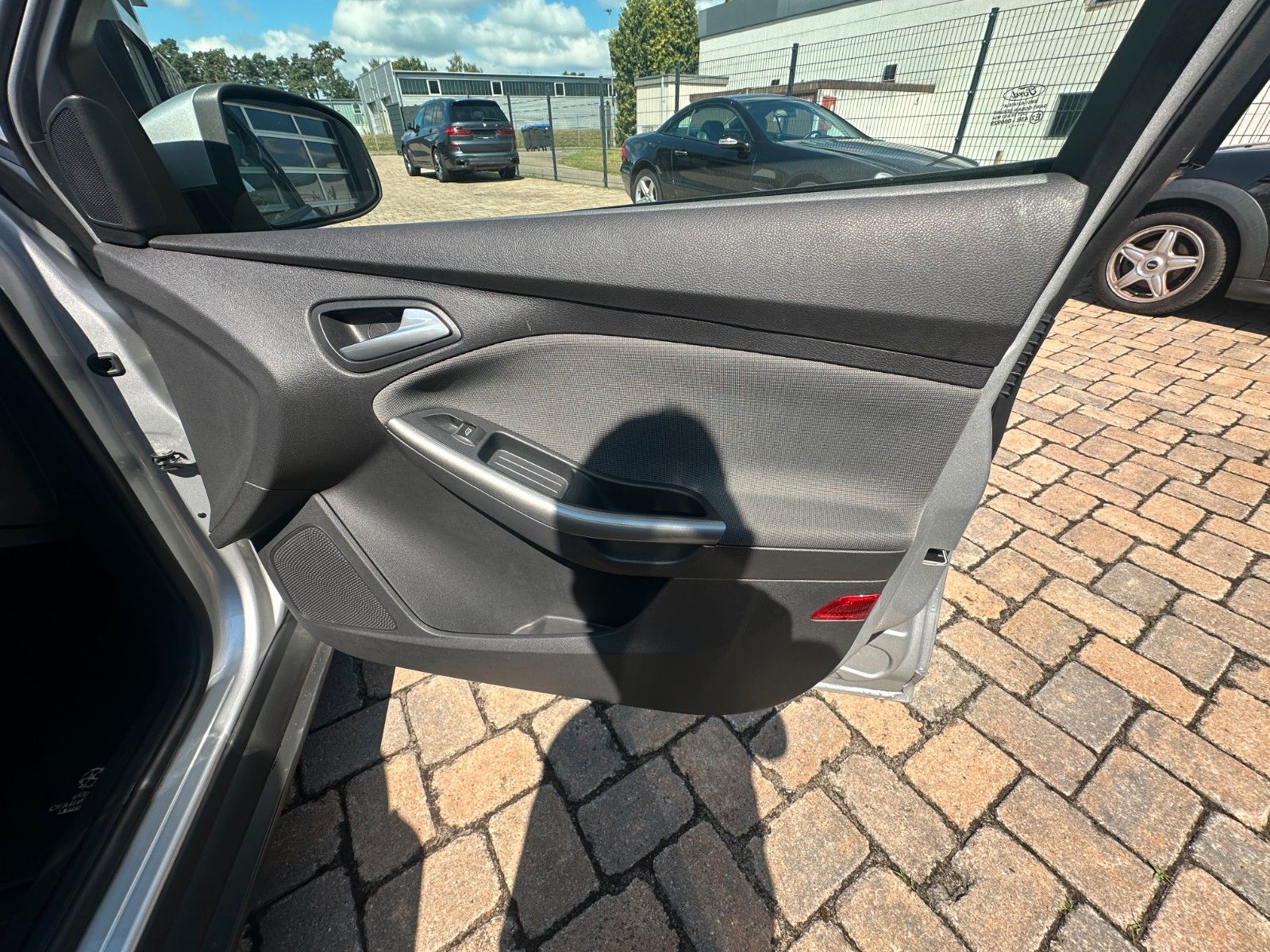 Fahrzeugabbildung Ford Focus Turnier Trend 1.6 115 PS