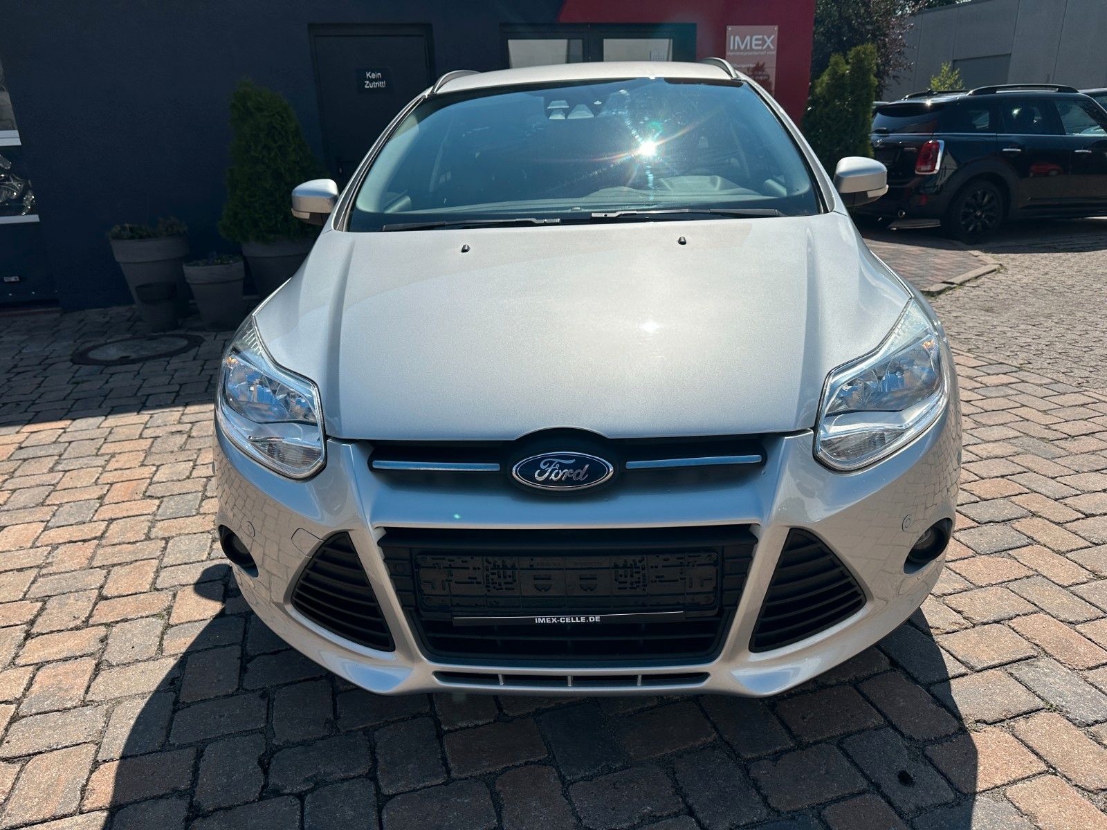 Fahrzeugabbildung Ford Focus Turnier Trend 1.6 115 PS